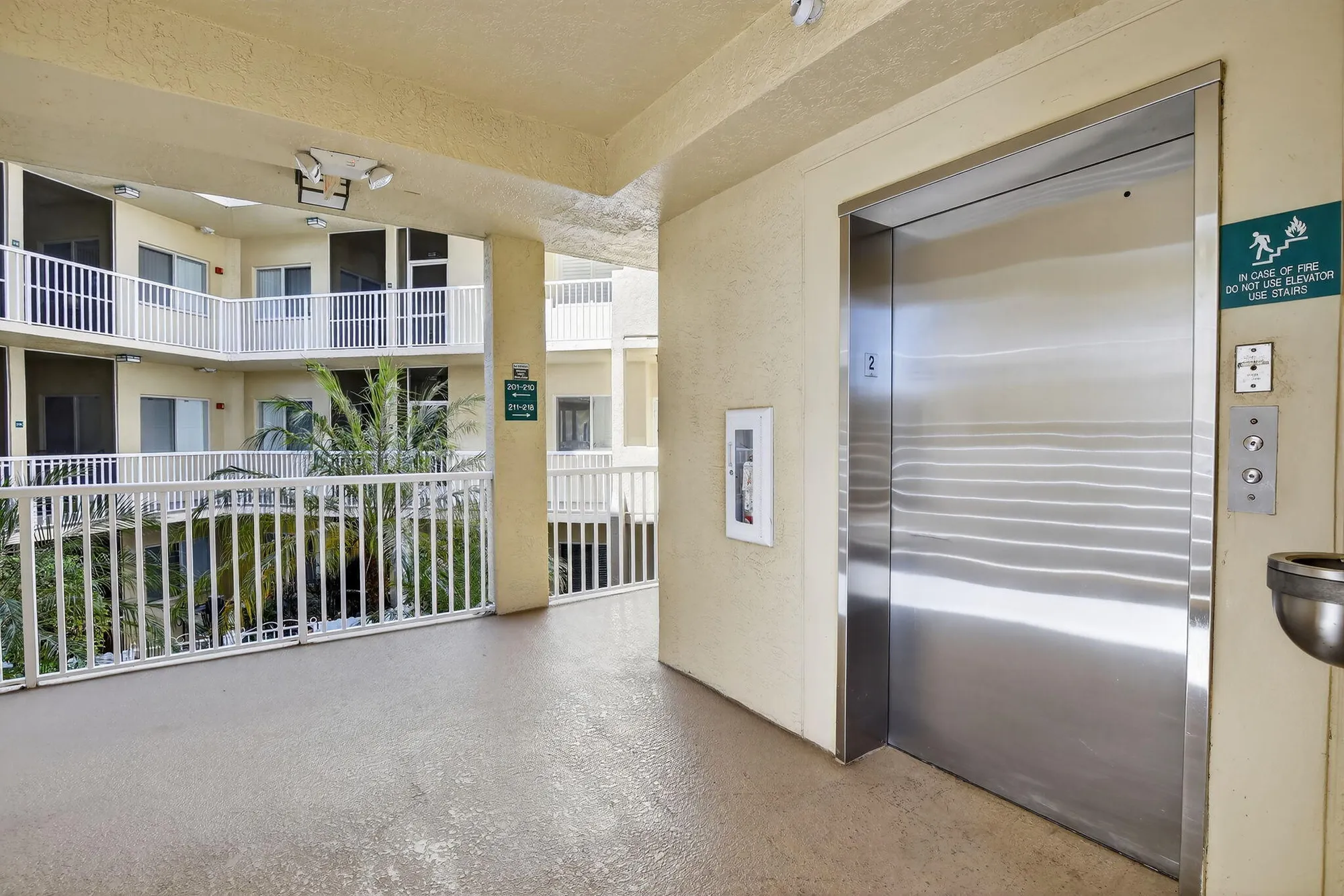 Property Slideshow image 22 of 34 | 7635 southampton ter 312, Tamarac, FL, 33321