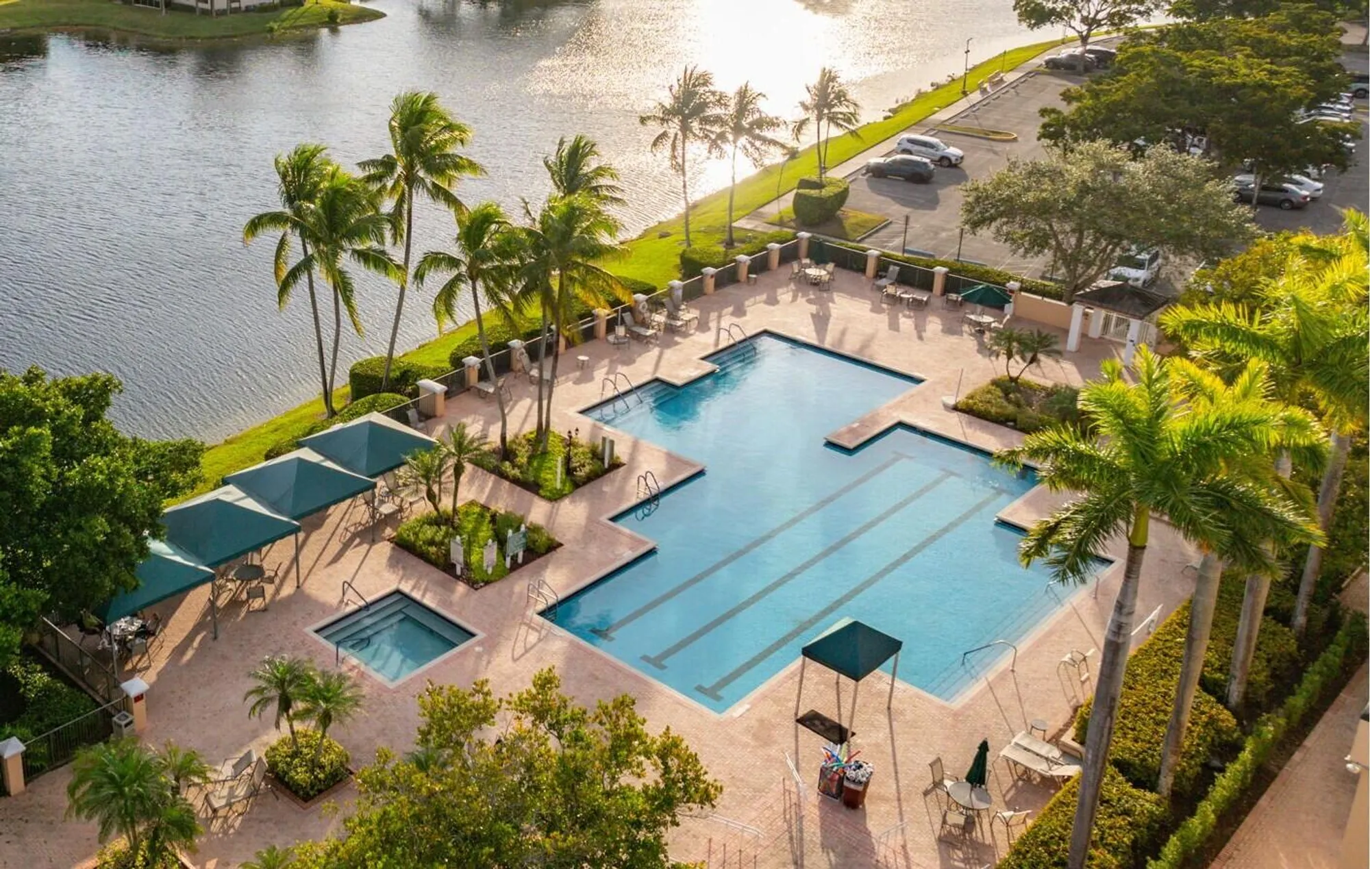 Property Slideshow image 31 of 34 | 7635 southampton ter 312, Tamarac, FL, 33321