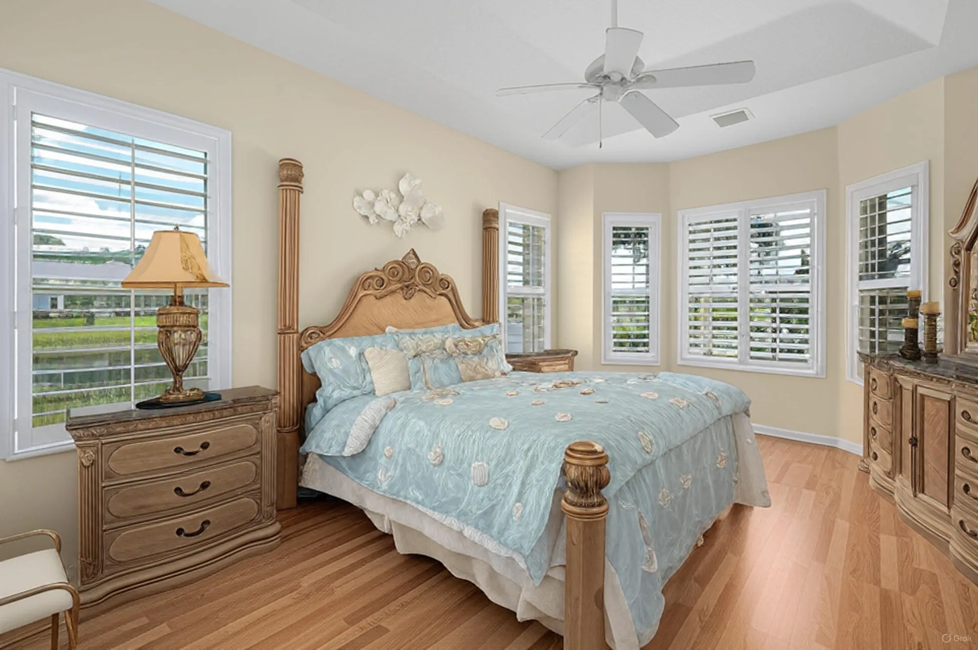 Property Slideshow image 14 of 41 | 301 nw clearview ct, Port Saint Lucie, FL, 34986