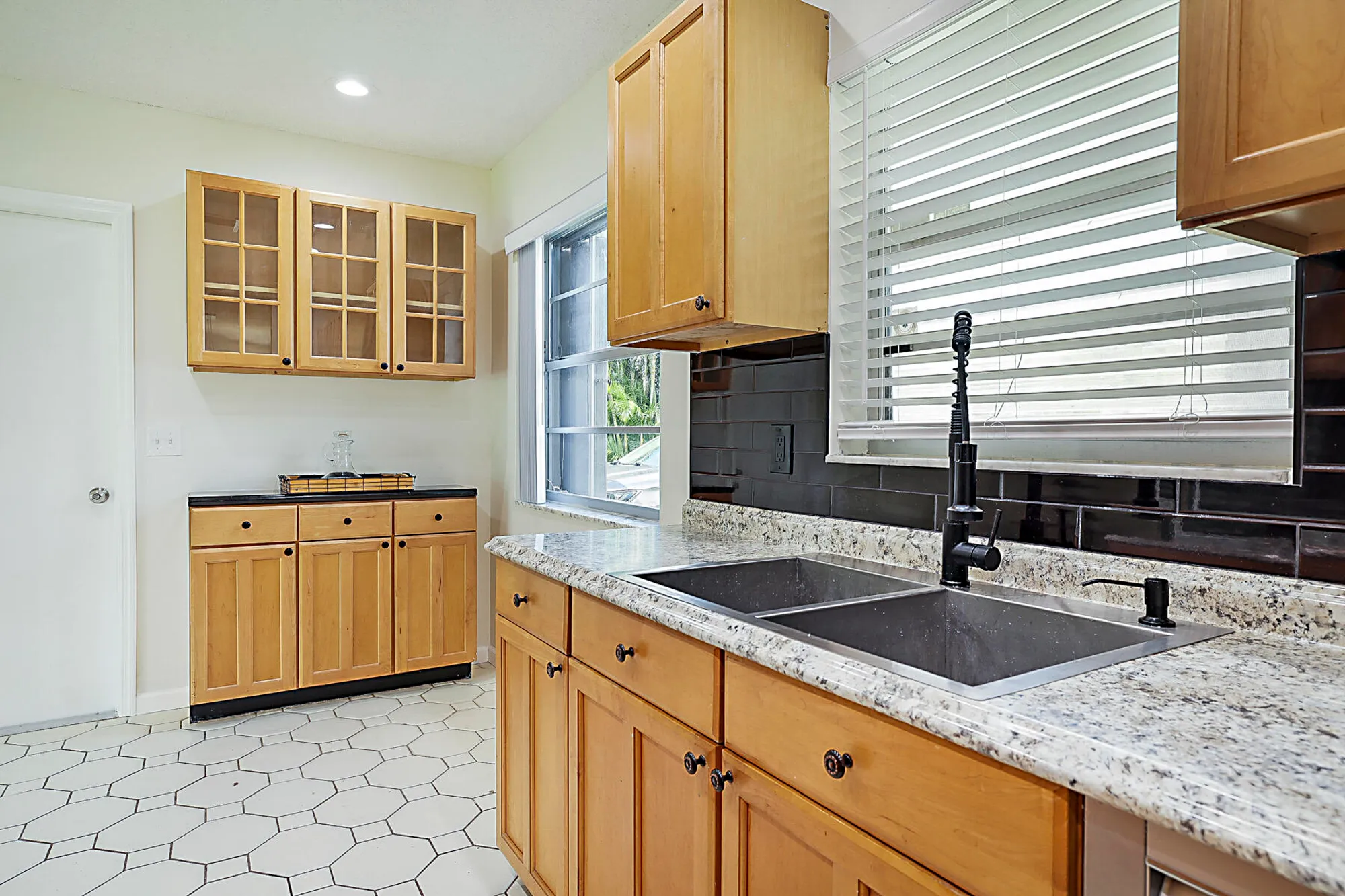 Property Slideshow image 8 of 35 | 6298 summer sky ln, Greenacres, FL, 33463