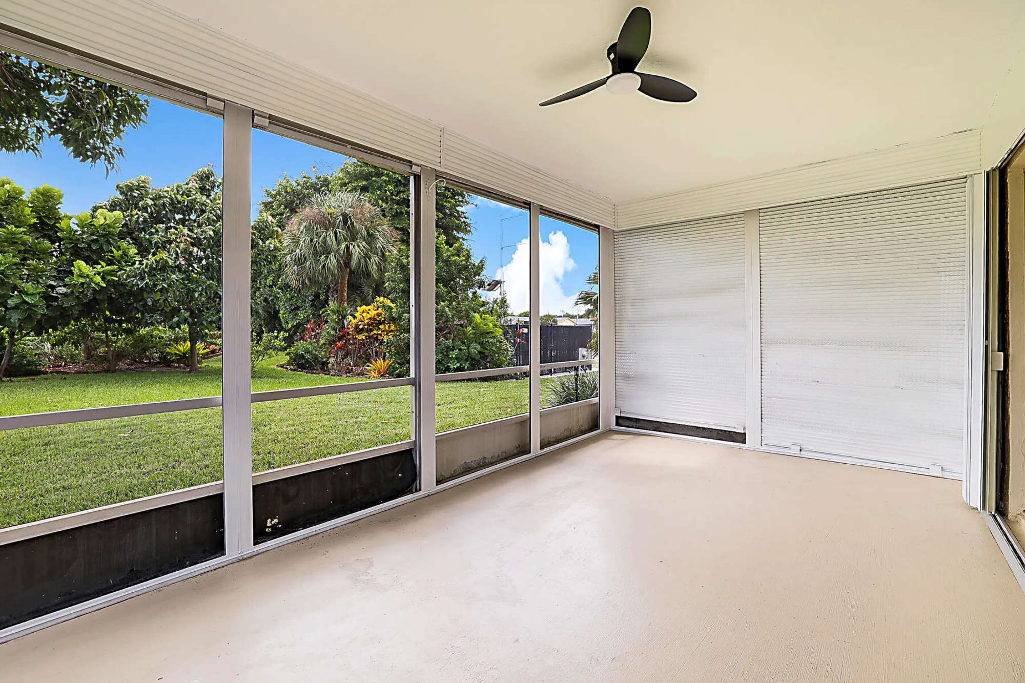 Property Slideshow image 27 of 35 | 6298 summer sky ln, Greenacres, FL, 33463