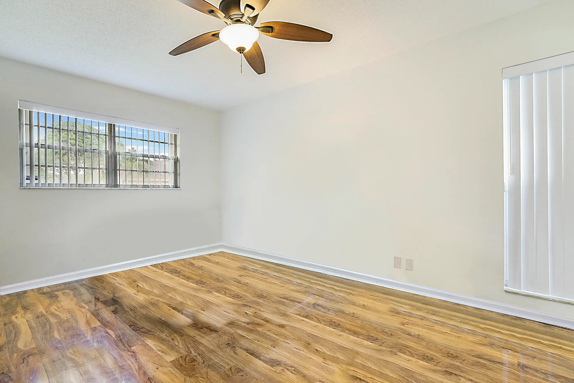 Property Slideshow image 19 of 35 | 6298 summer sky ln, Greenacres, FL, 33463