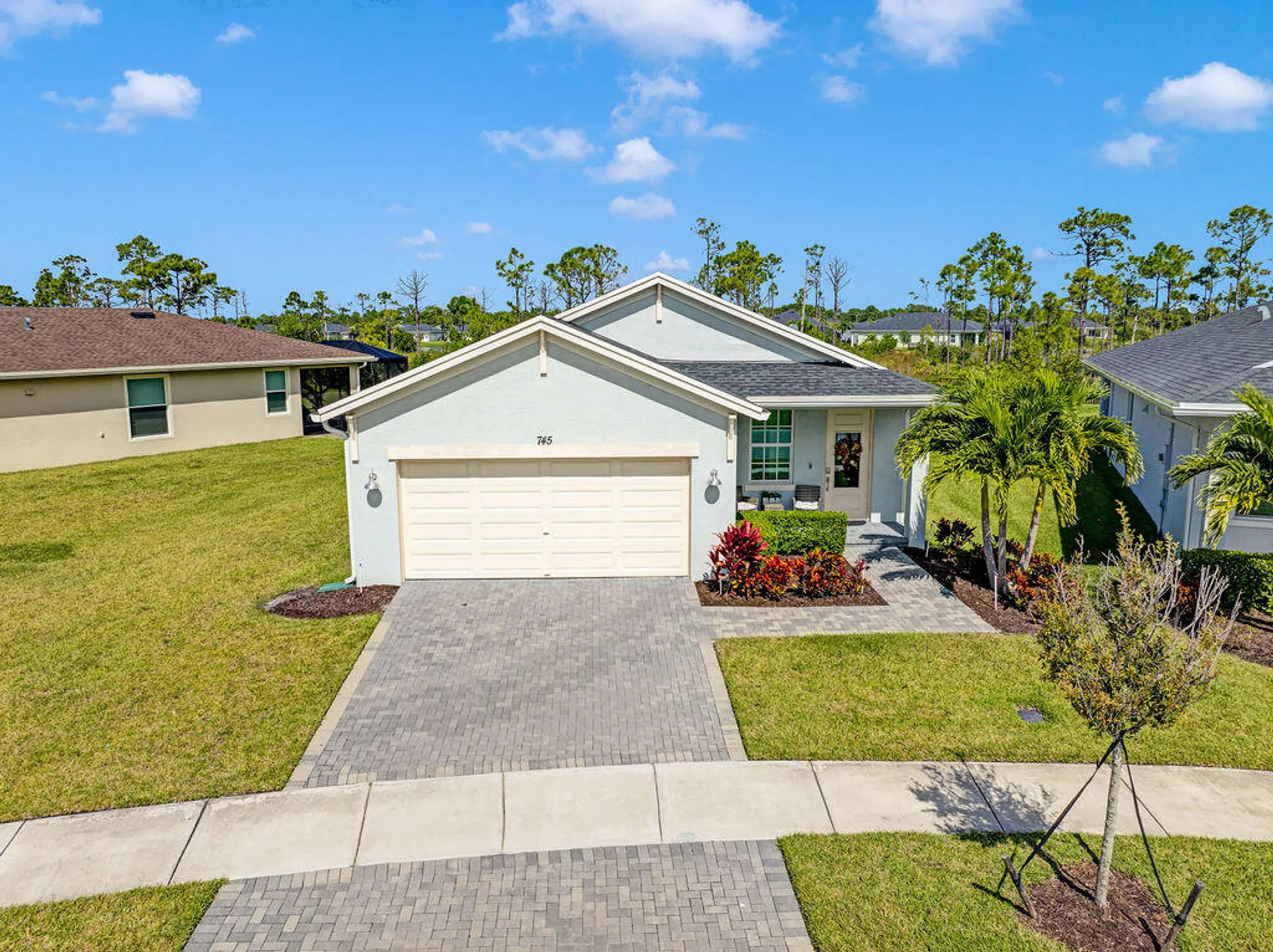 Property Slideshow image 20 of 46 | 745 se bloomfield rd, Port Saint Lucie, FL, 34984