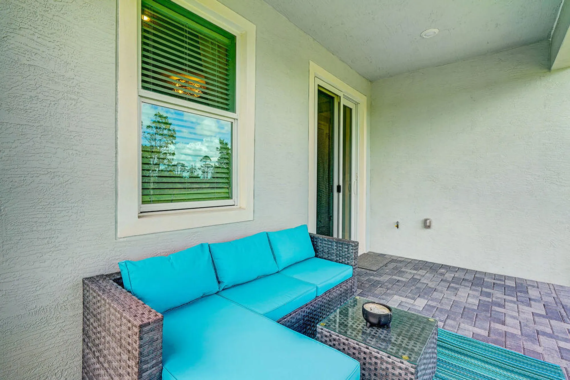 Property Slideshow image 19 of 46 | 745 se bloomfield rd, Port Saint Lucie, FL, 34984