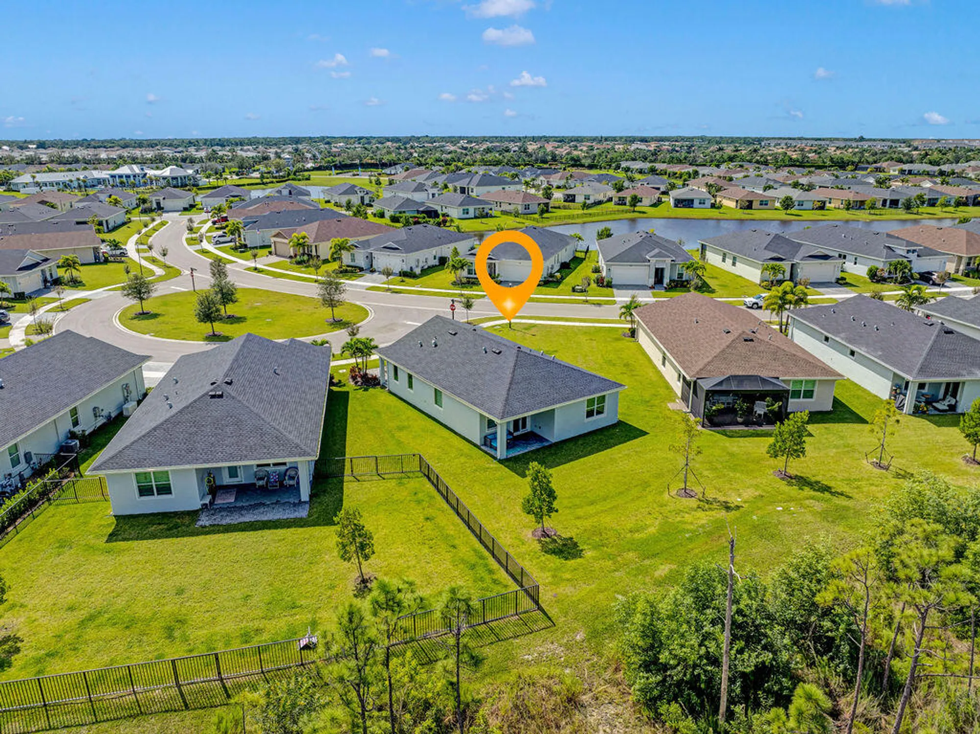 Property Slideshow image 32 of 46 | 745 se bloomfield rd, Port Saint Lucie, FL, 34984