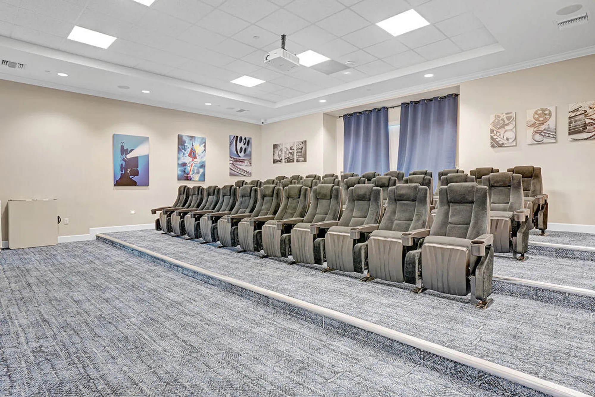 Property Slideshow image 37 of 46 | 745 se bloomfield rd, Port Saint Lucie, FL, 34984