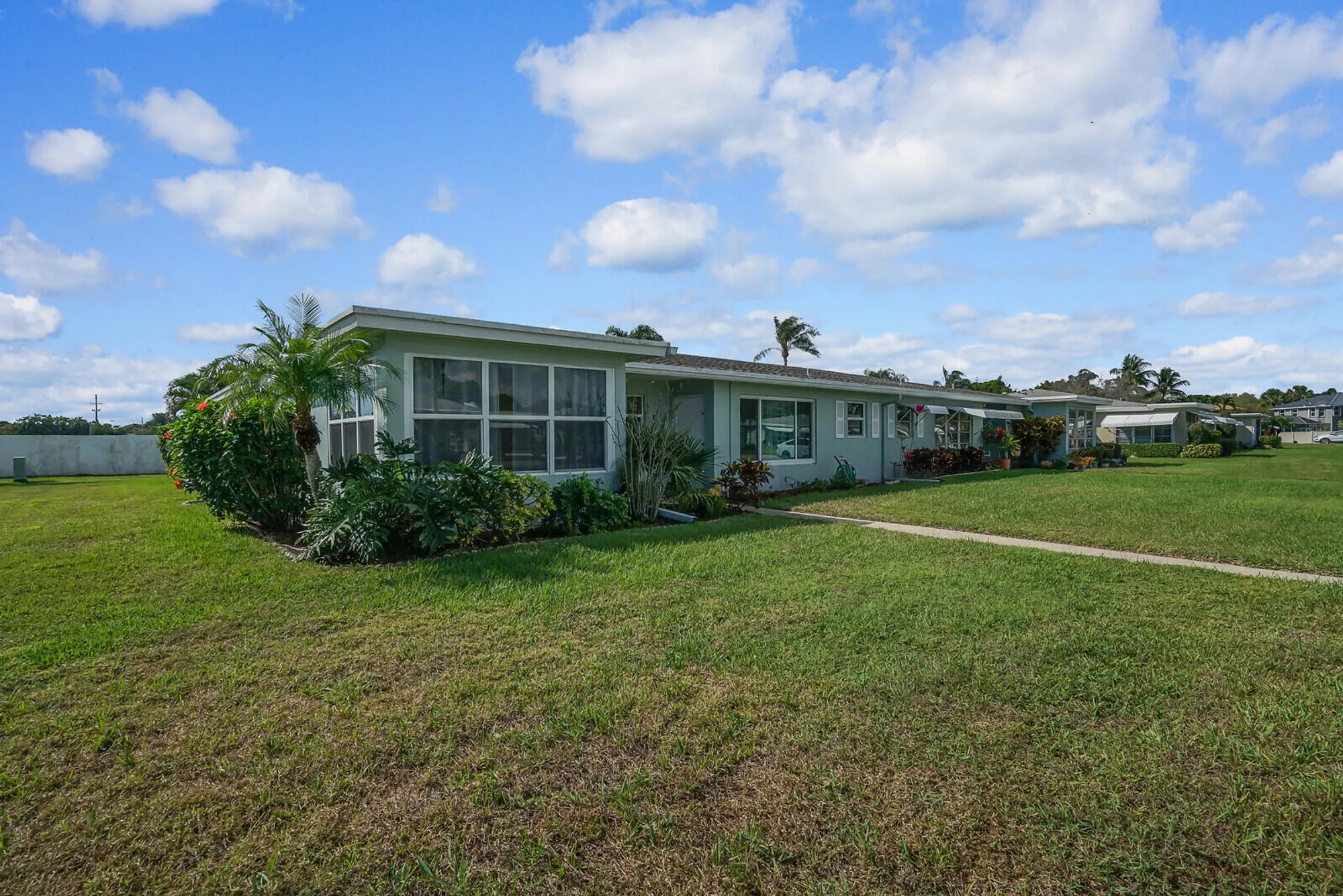 Property Slideshow image 2 of 55 | 202 high point ter a, Delray Beach, FL, 33445