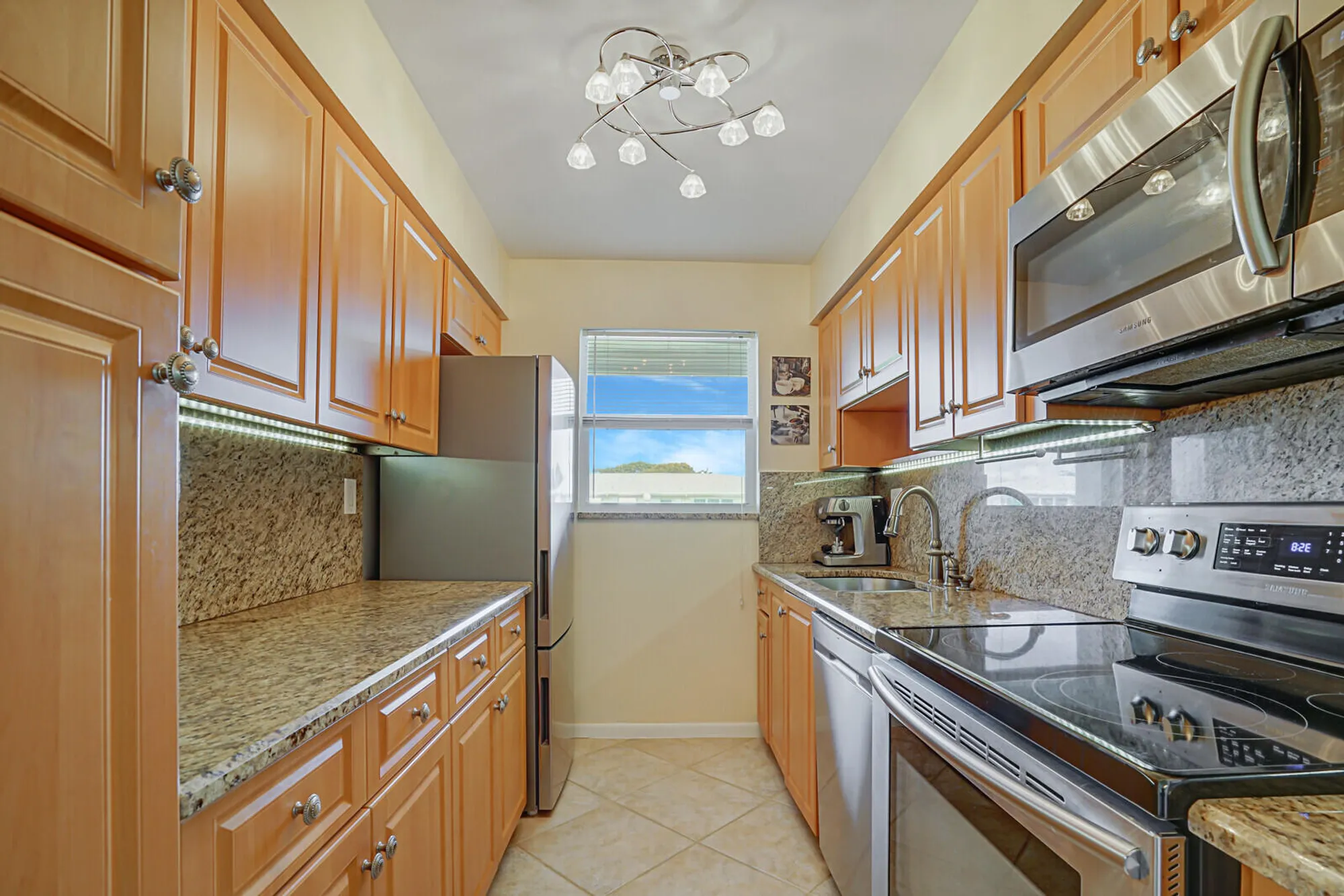 Property Slideshow image 14 of 55 | 202 high point ter a, Delray Beach, FL, 33445