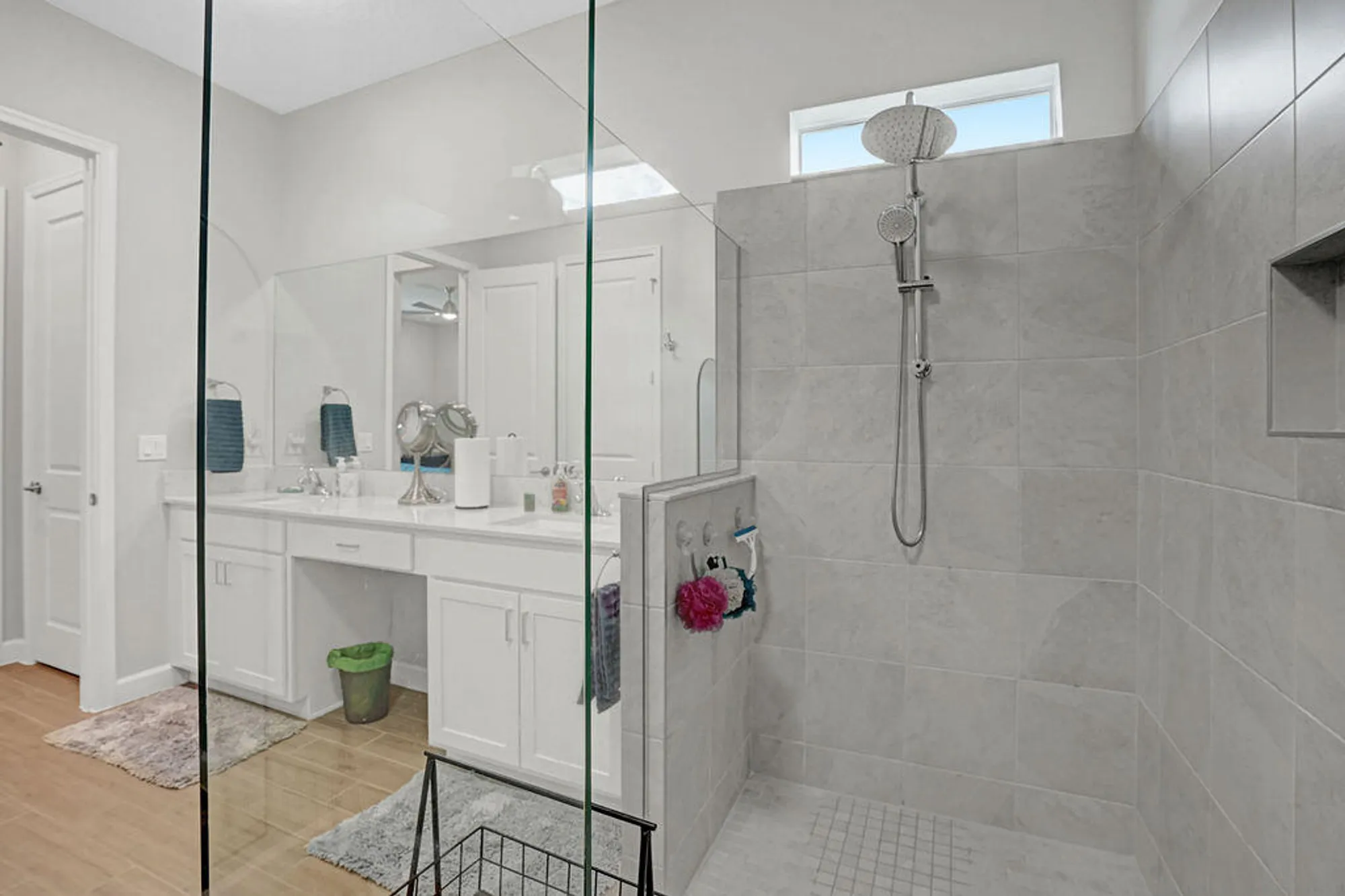 Property Slideshow image 22 of 59 | 732 se bloomfield rd, Port Saint Lucie, FL, 34984