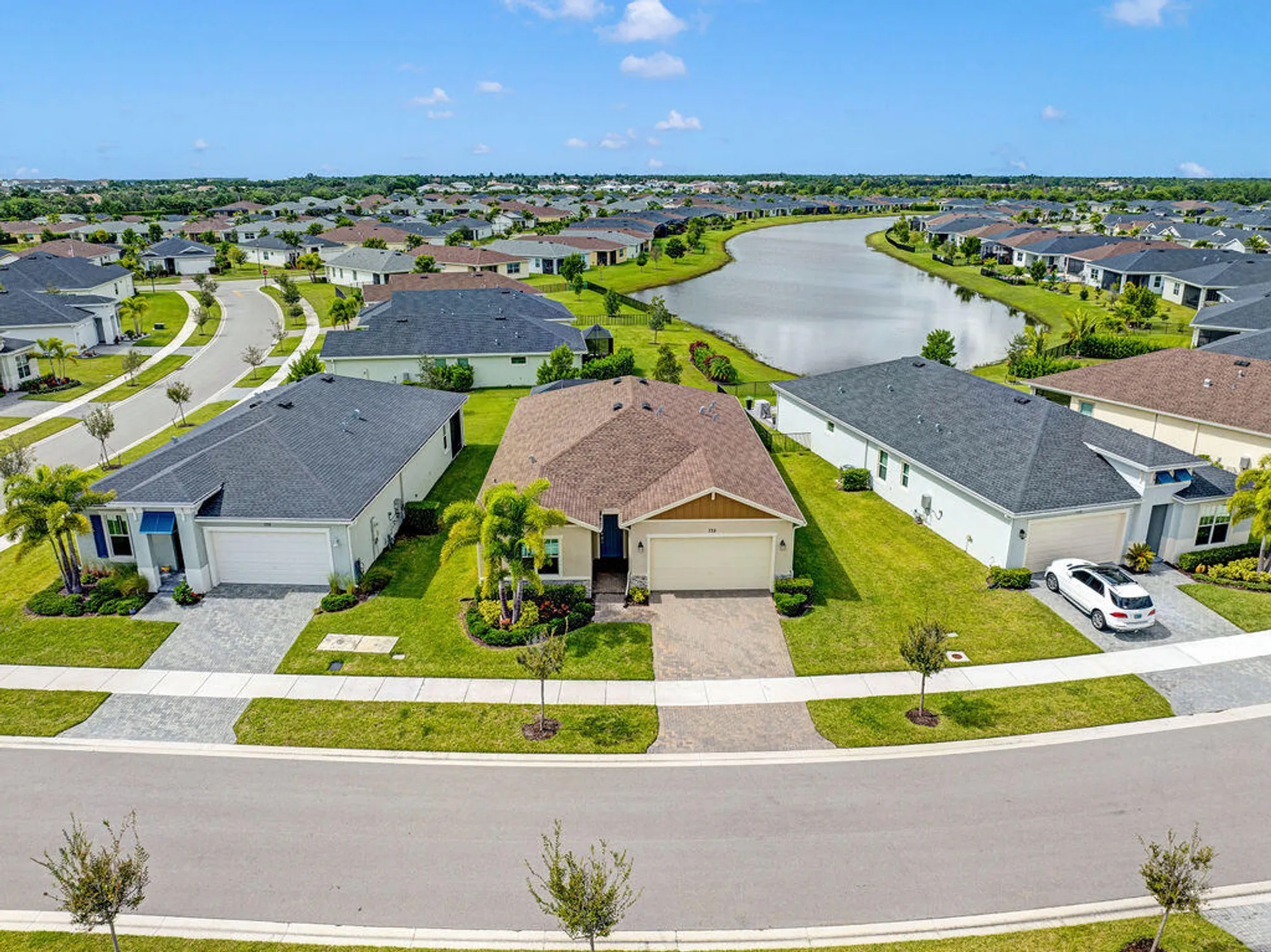 Property Slideshow image 38 of 59 | 732 se bloomfield rd, Port Saint Lucie, FL, 34984