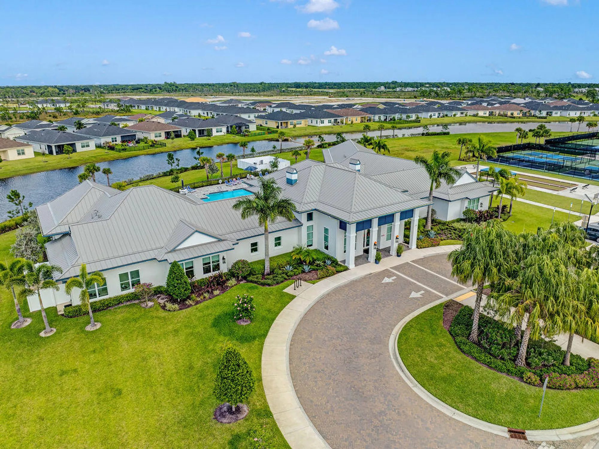 Property Slideshow image 45 of 59 | 732 se bloomfield rd, Port Saint Lucie, FL, 34984