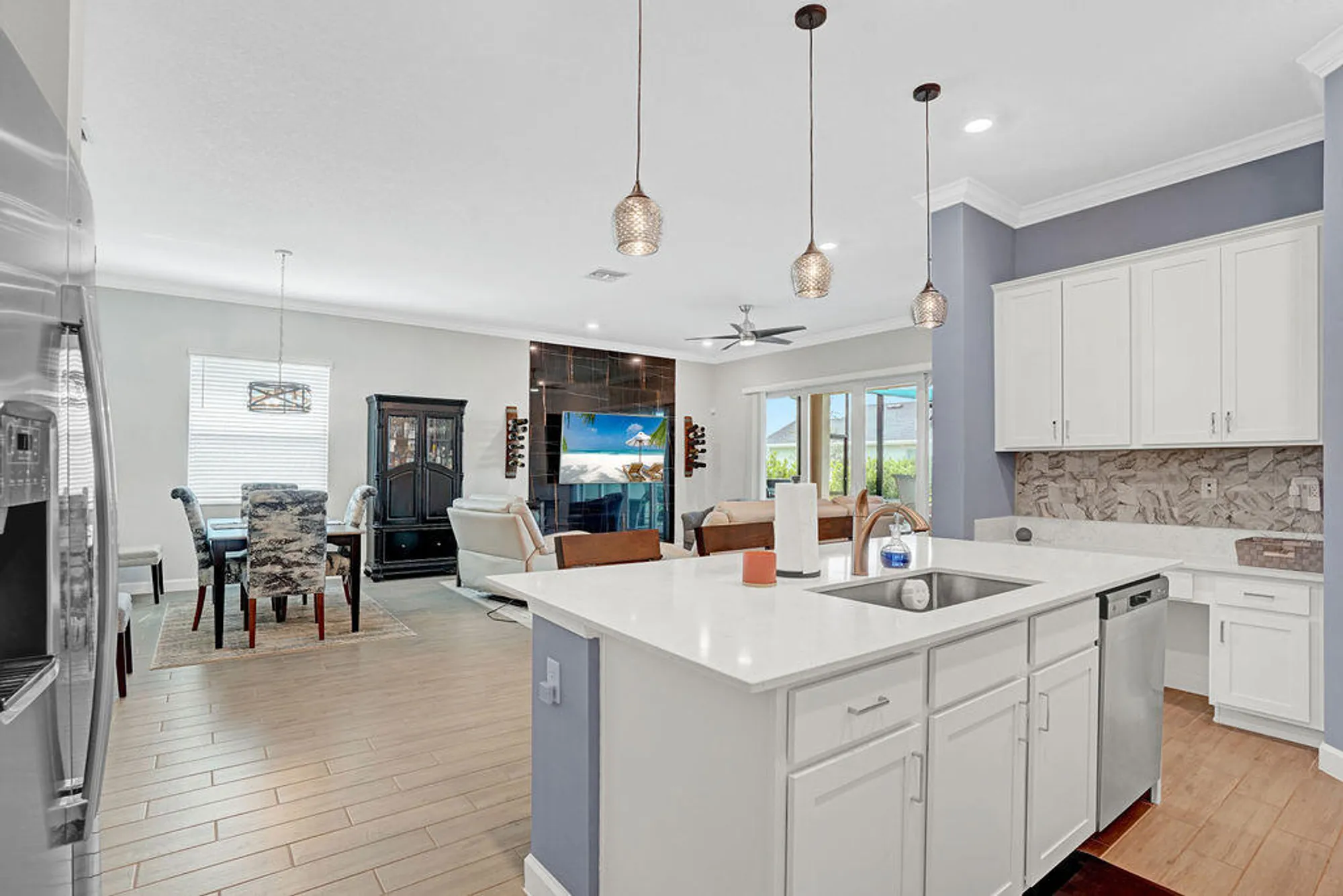 Property Slideshow image 6 of 59 | 732 se bloomfield rd, Port Saint Lucie, FL, 34984