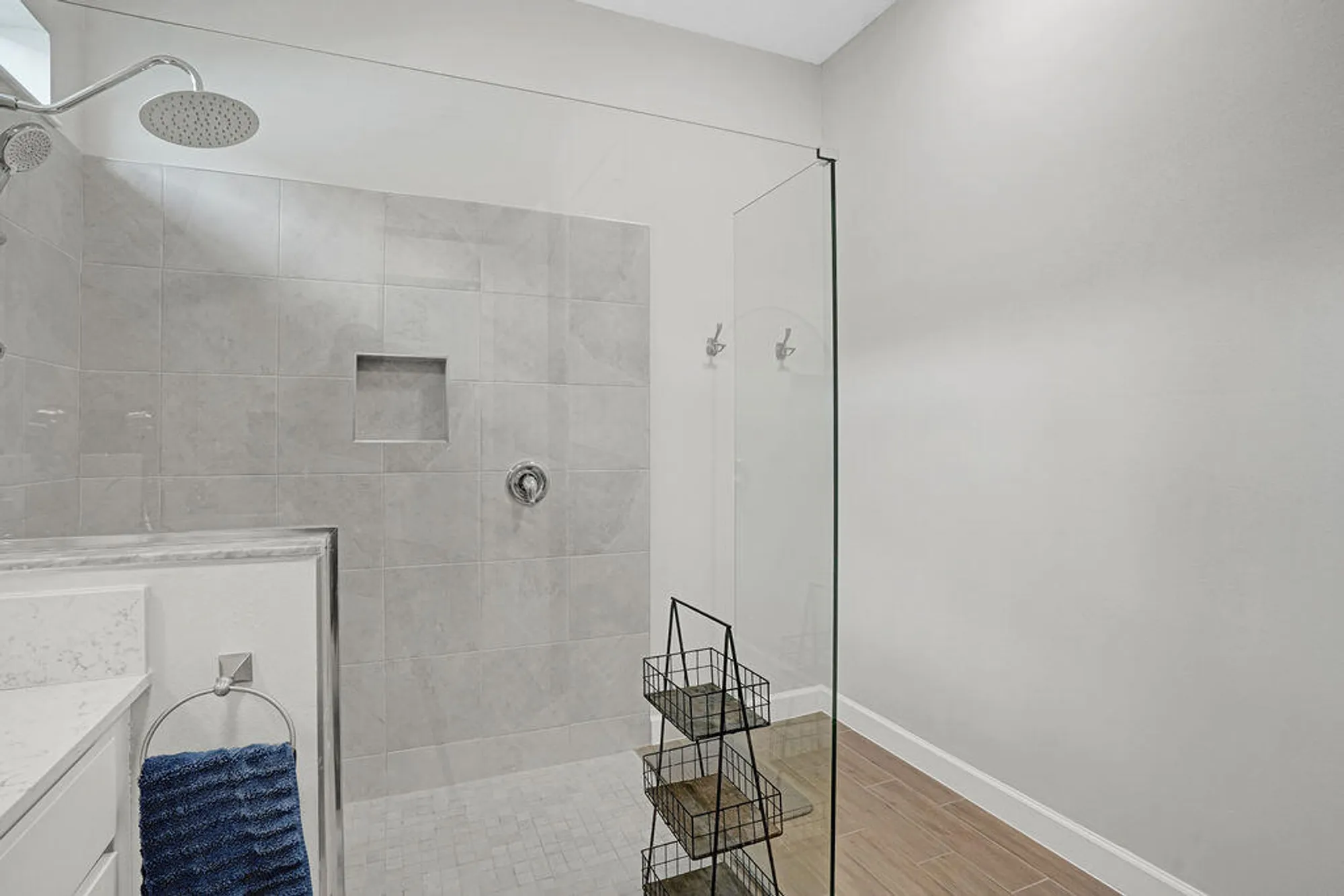 Property Slideshow image 21 of 59 | 732 se bloomfield rd, Port Saint Lucie, FL, 34984