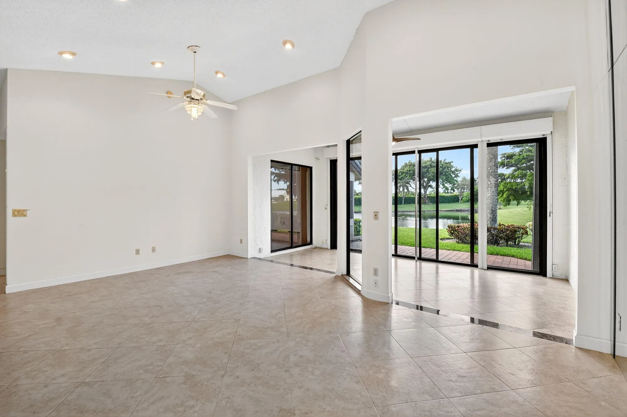 Property Slideshow image 31 of 69 | 8225 cassia dr, Boynton Beach, FL, 33472
