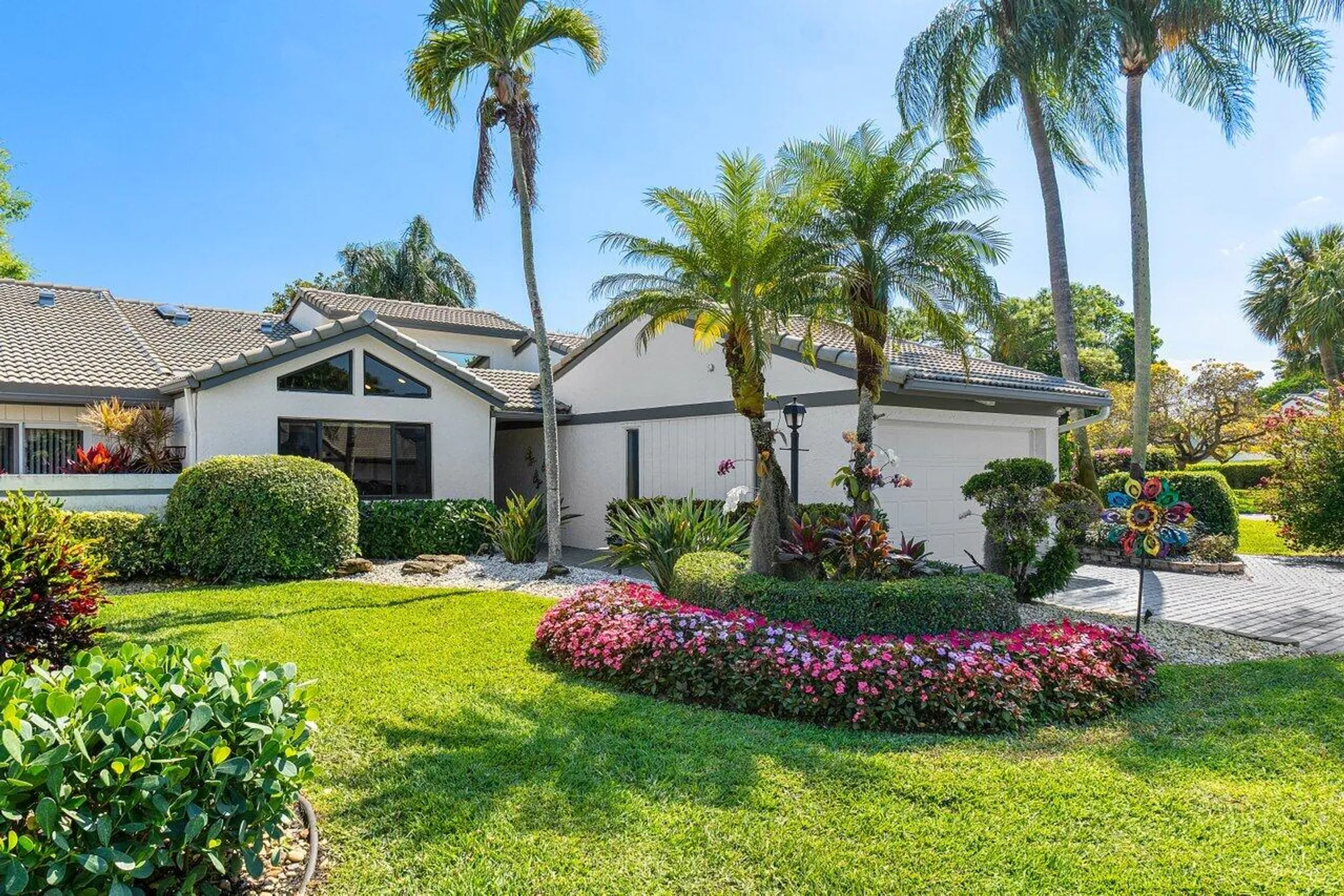 Property Slideshow image 2 of 64 | 80 cambridge ln, Boynton Beach, FL, 33436