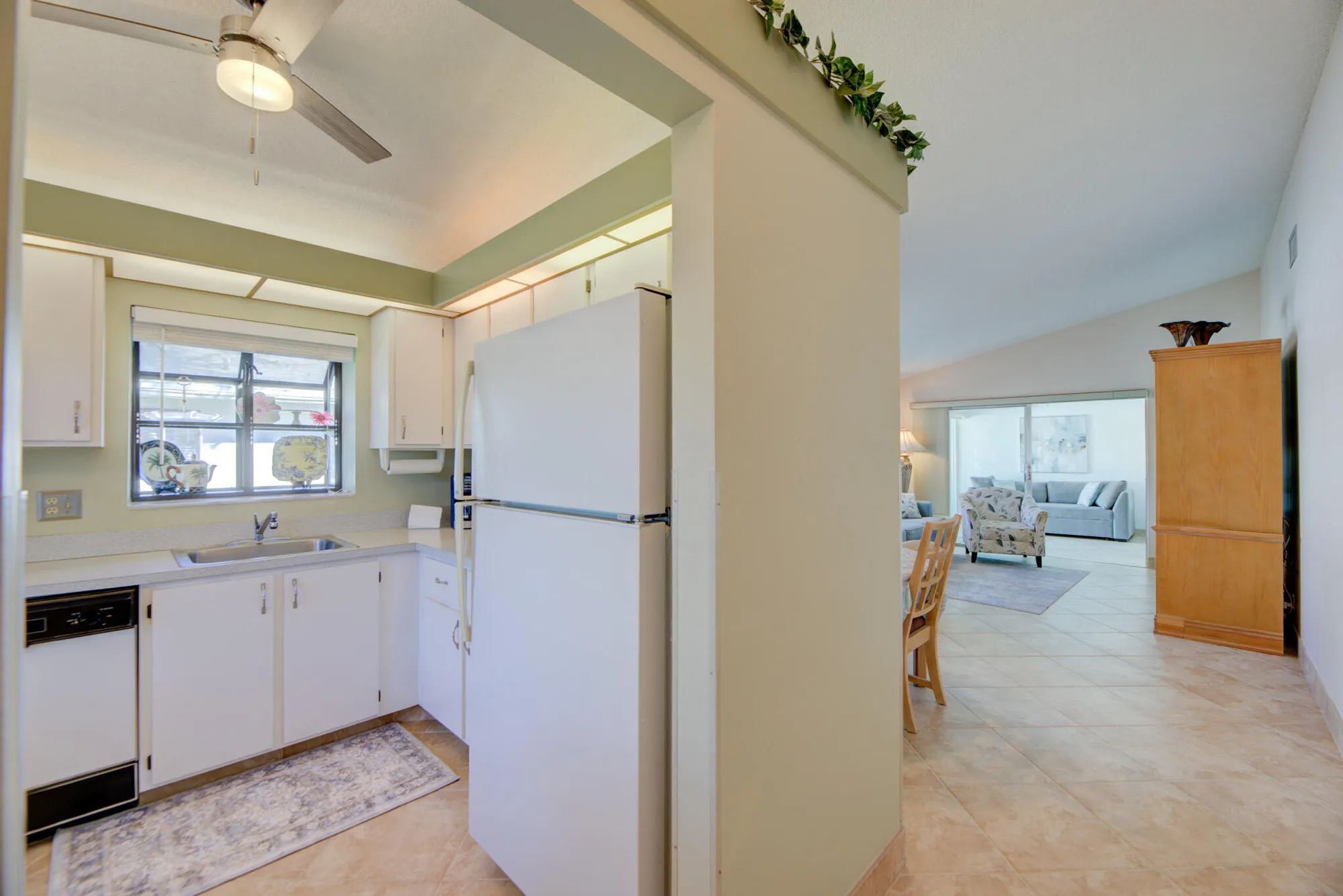 Property Slideshow image 4 of 45 | 8624 sunbird pl, Boca Raton, FL, 33496