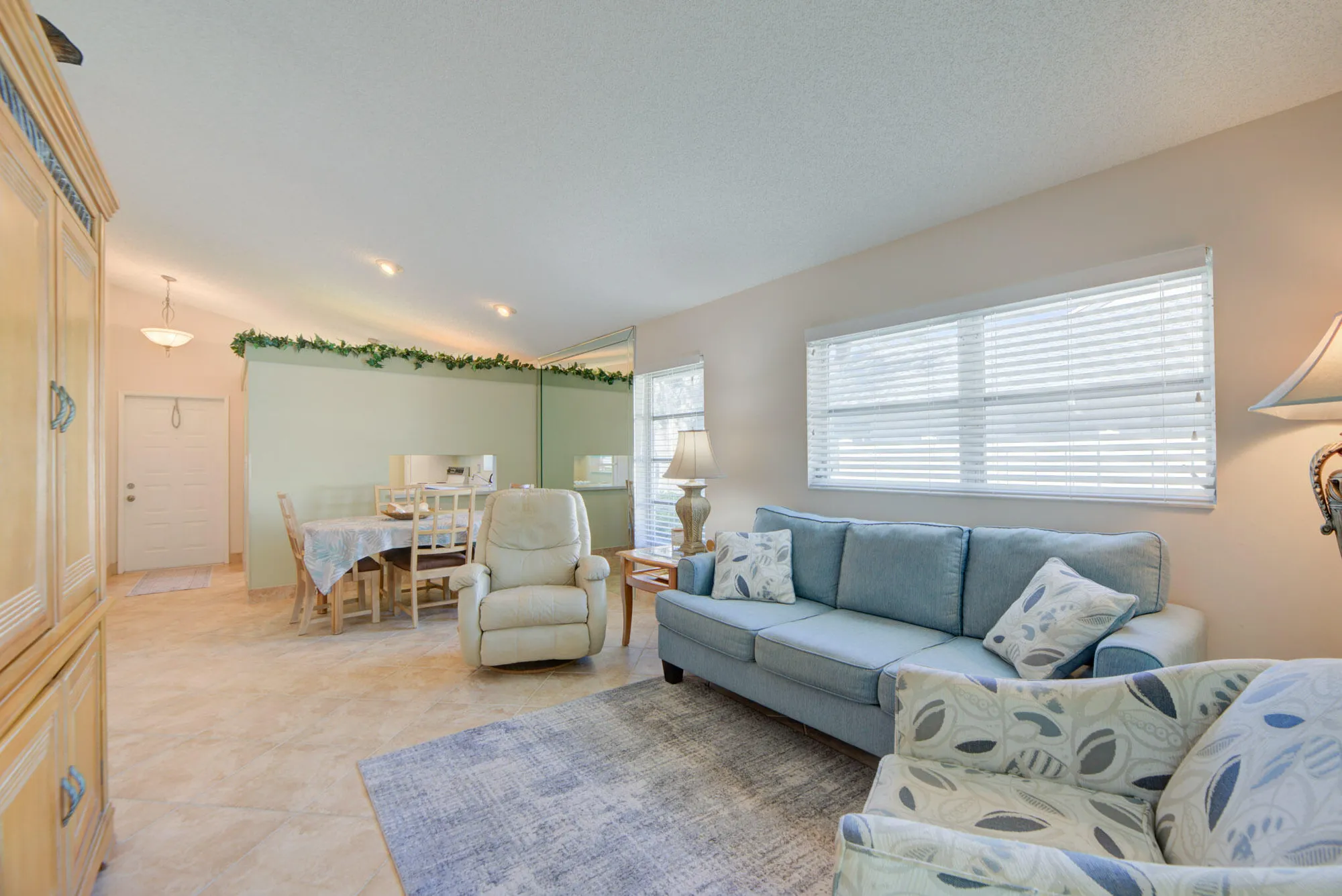 Property Slideshow image 11 of 45 | 8624 sunbird pl, Boca Raton, FL, 33496