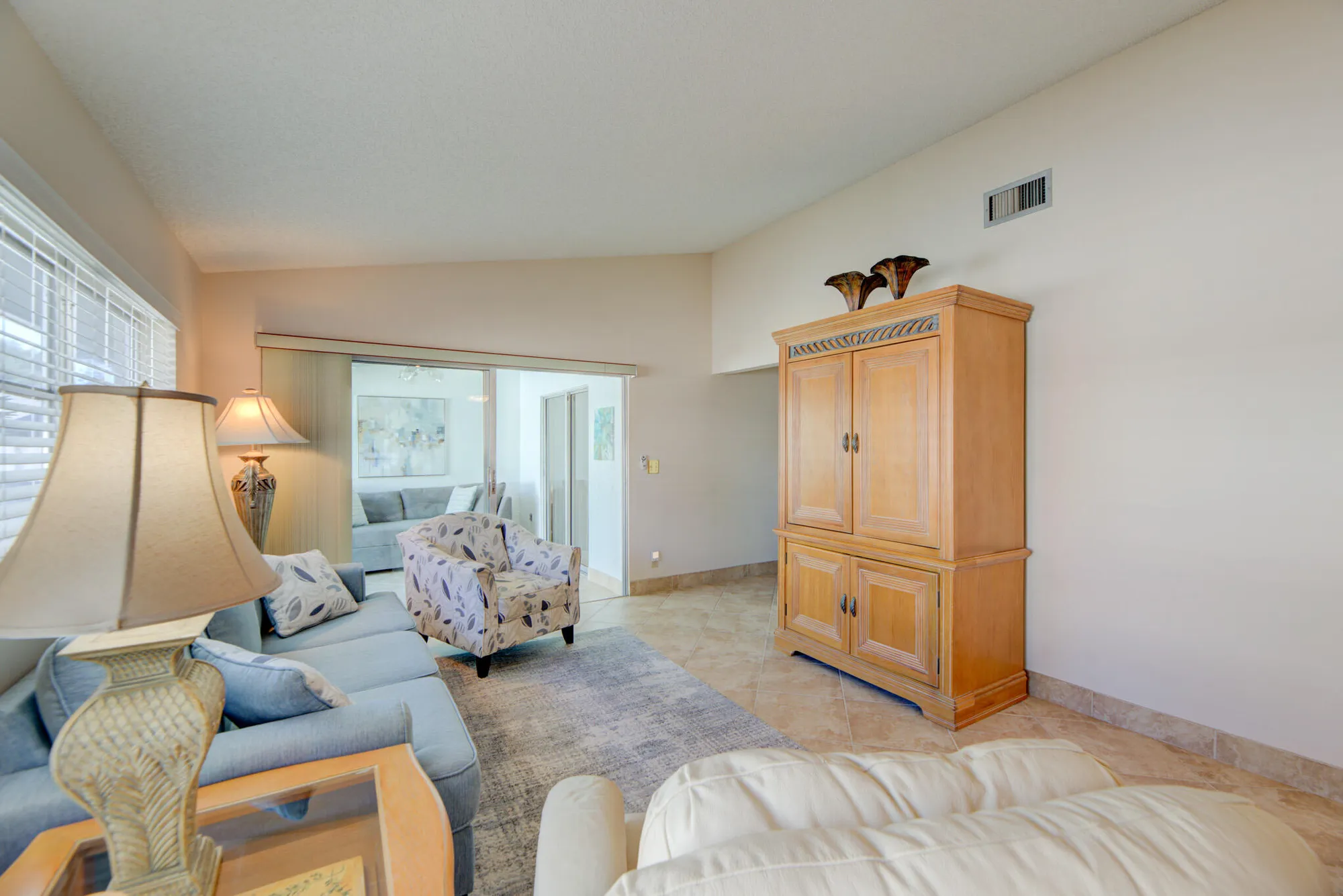 Property Slideshow image 10 of 45 | 8624 sunbird pl, Boca Raton, FL, 33496