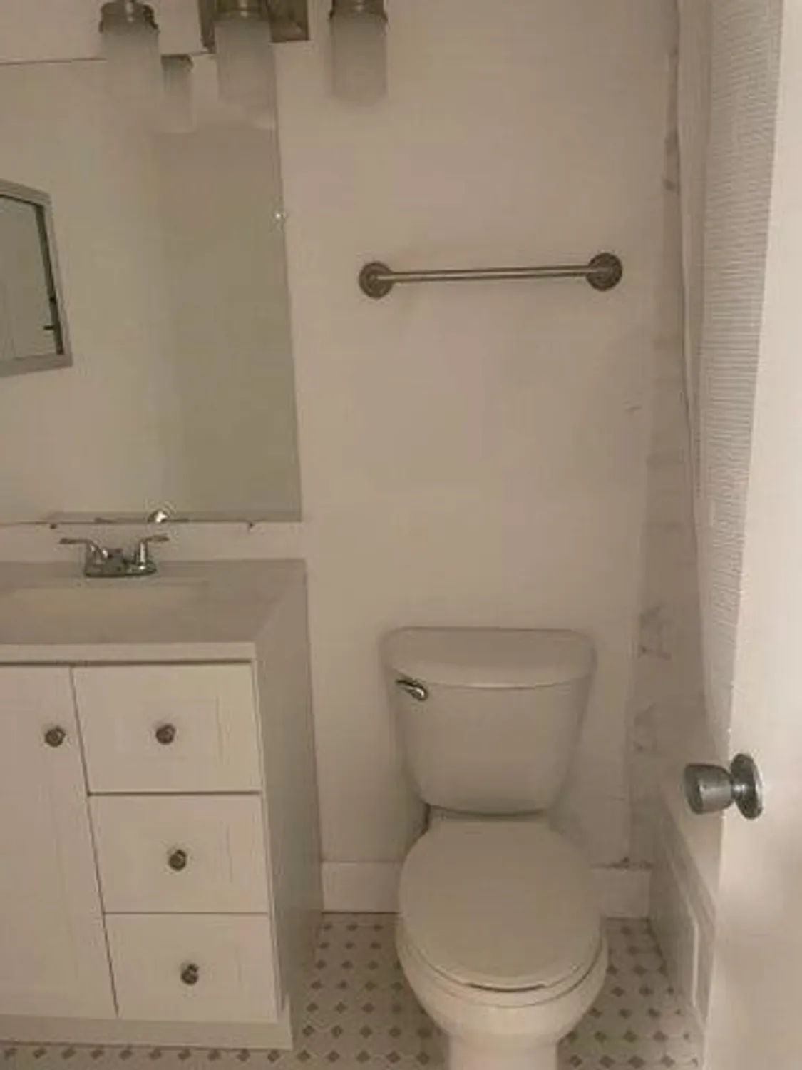 Property Slideshow image 12 of 17 | 407 sheffield q, West Palm Beach, FL, 33417