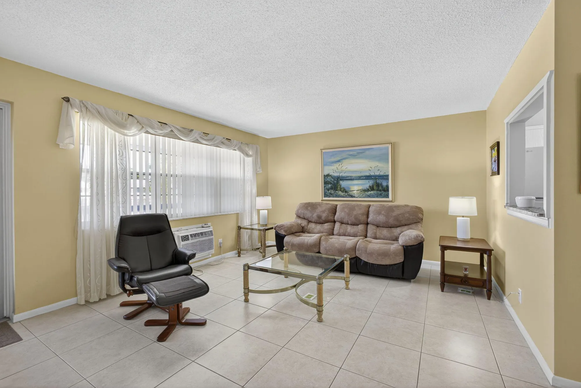 Property Slideshow image 3 of 32 | 414 windsor r, West Palm Beach, FL, 33417