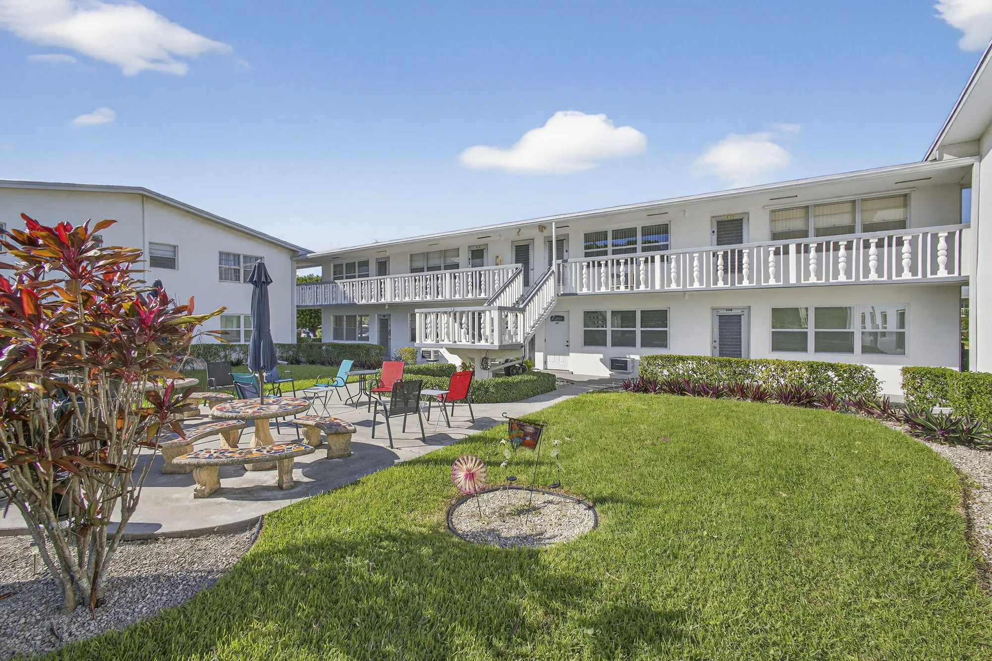 Property Slideshow image 14 of 32 | 414 windsor r, West Palm Beach, FL, 33417