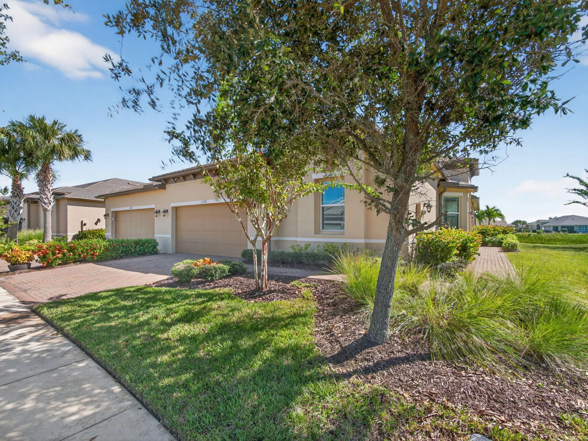 Property Slideshow image 5 of 130 | 11231 sw winding lakes cir, Port Saint Lucie, FL, 34987