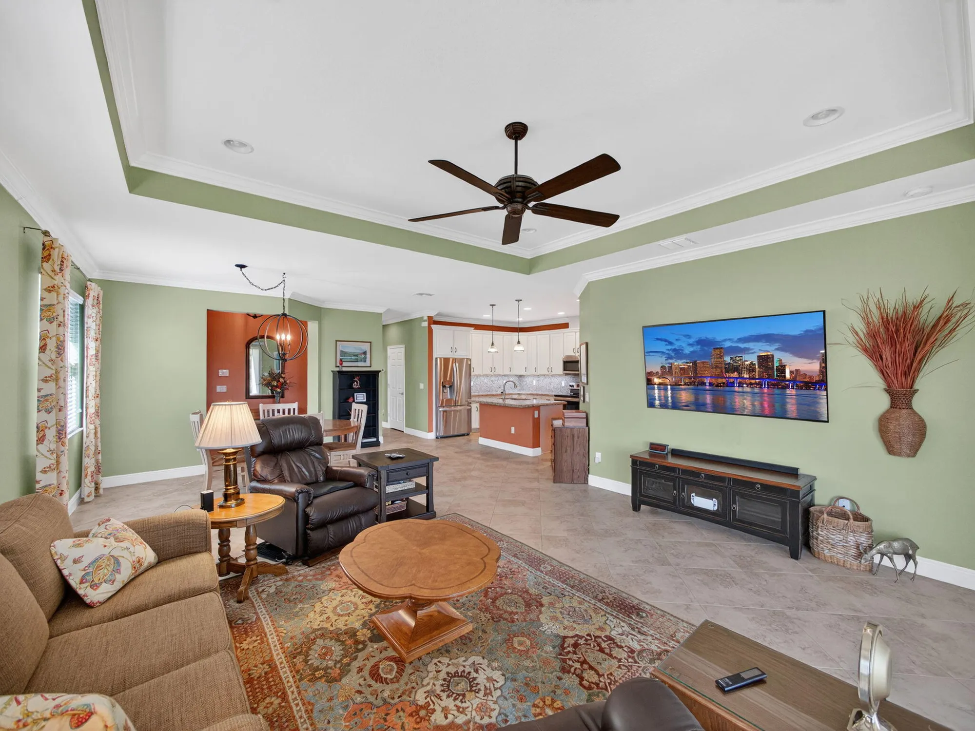 Property Slideshow image 11 of 130 | 11231 sw winding lakes cir, Port Saint Lucie, FL, 34987