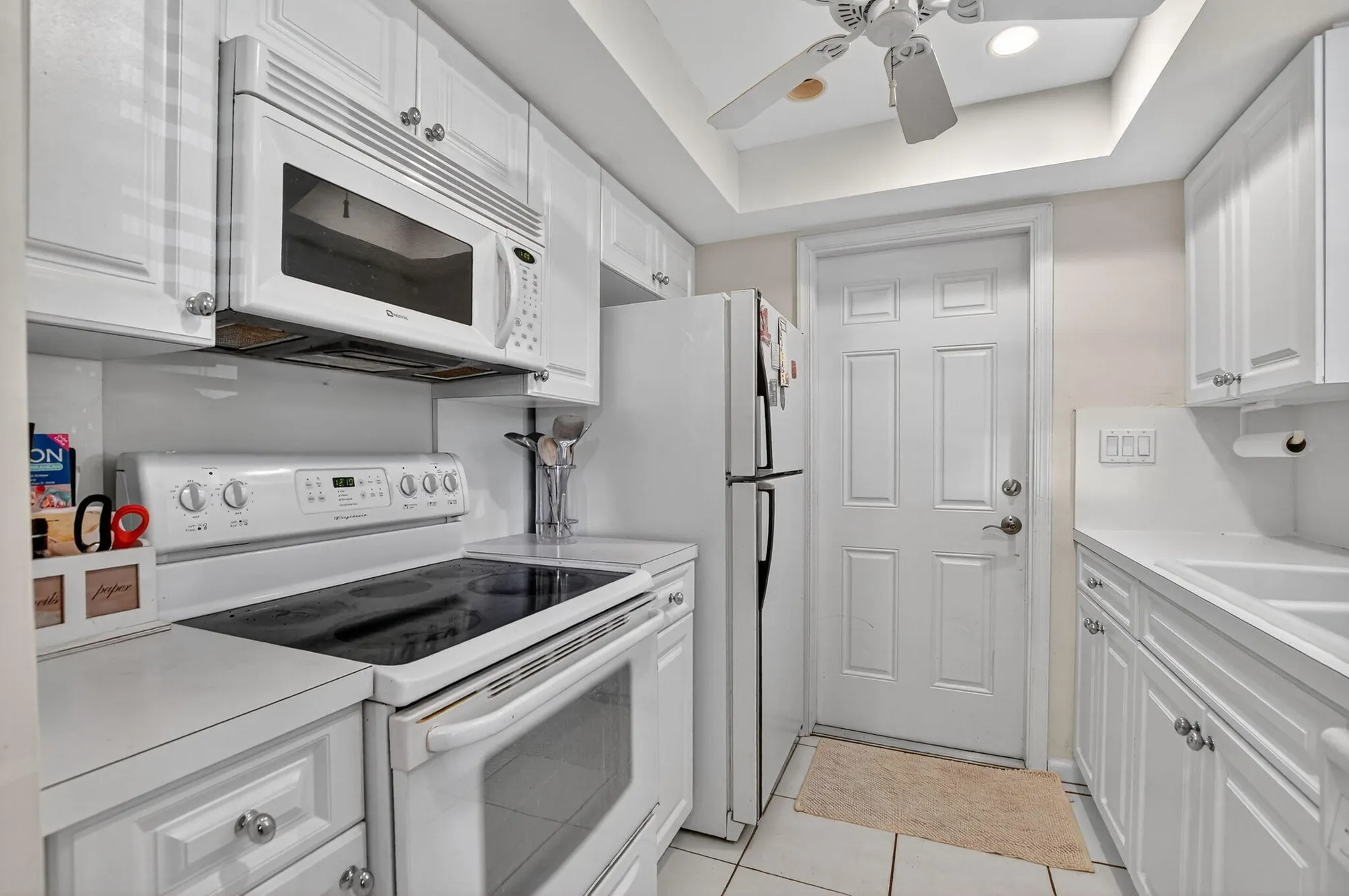 Property Slideshow image 5 of 30 | 303 nw 42nd st, Boca Raton, FL, 33431