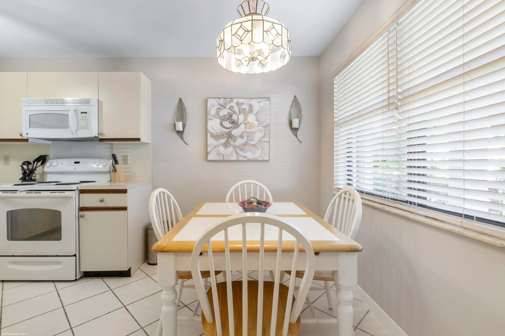 Property Slideshow image 13 of 29 | 7698 tahiti ln 105, Lake Worth, FL, 33467