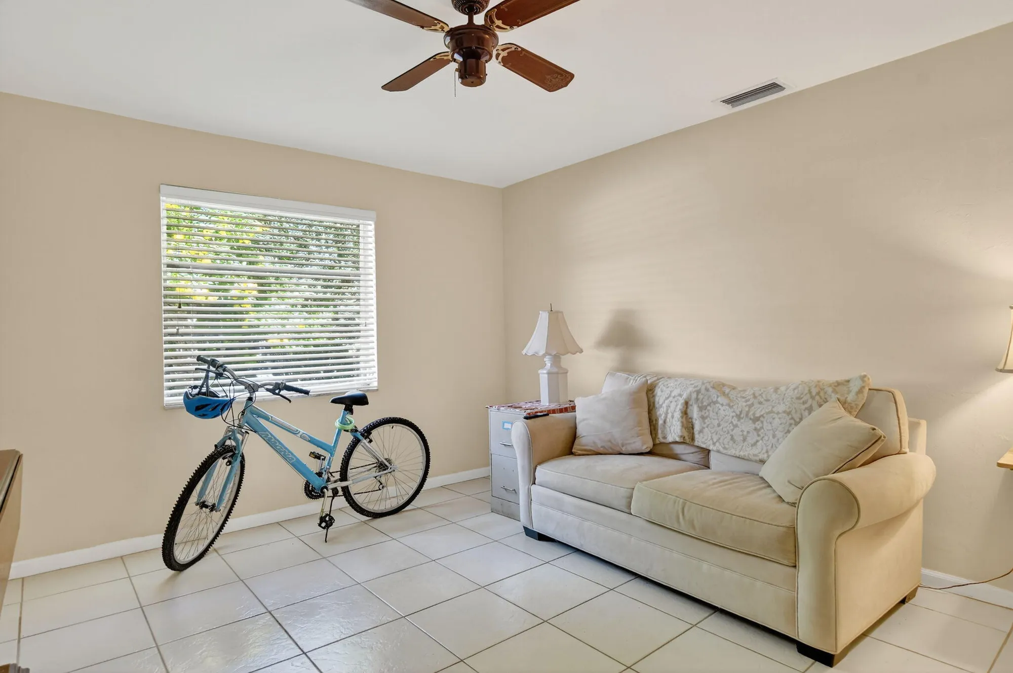 Property Slideshow image 26 of 30 | 303 nw 42nd st, Boca Raton, FL, 33431