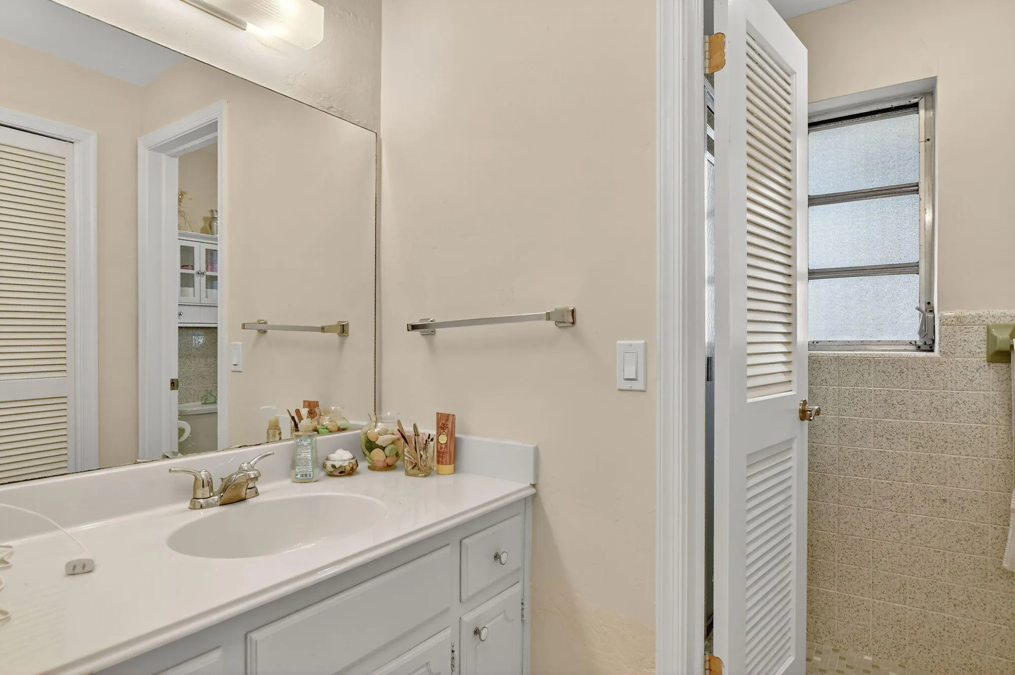 Property Slideshow image 29 of 30 | 303 nw 42nd st, Boca Raton, FL, 33431