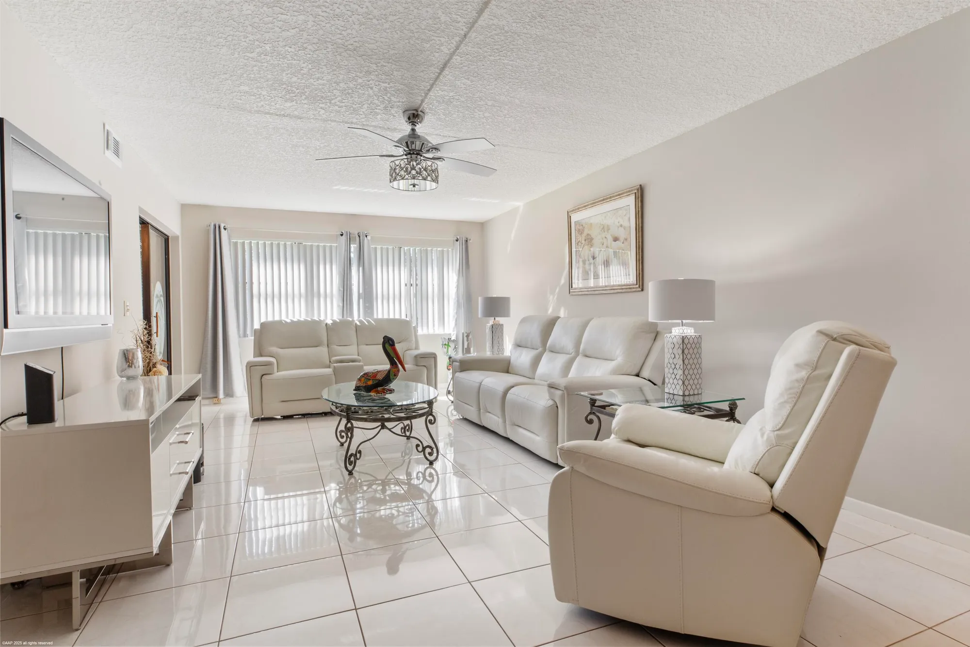 Property Slideshow image 6 of 29 | 7698 tahiti ln 105, Lake Worth, FL, 33467