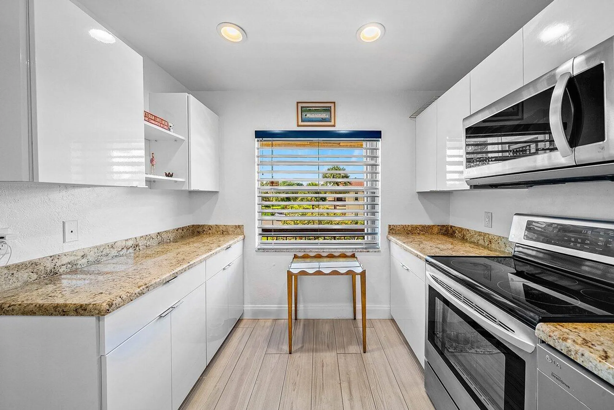 Property Slideshow image 7 of 40 | 7920 eastlake dr apt 19b, Boca Raton, FL, 33433