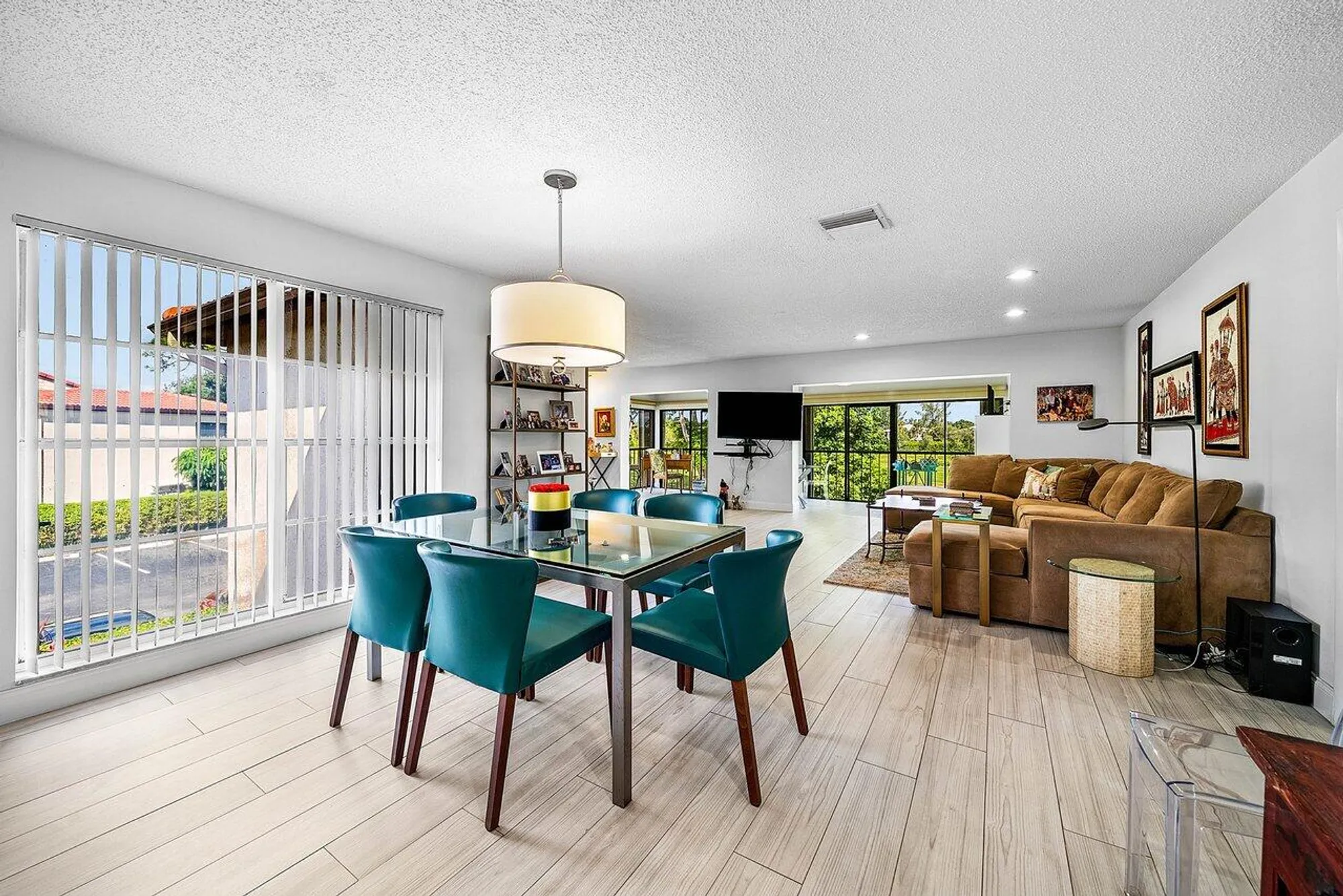 Property Slideshow image 9 of 40 | 7920 eastlake dr apt 19b, Boca Raton, FL, 33433