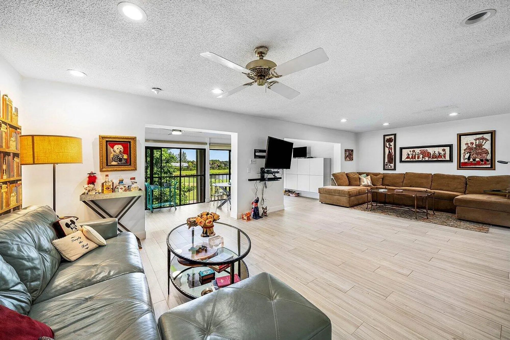 Property Slideshow image 15 of 40 | 7920 eastlake dr apt 19b, Boca Raton, FL, 33433
