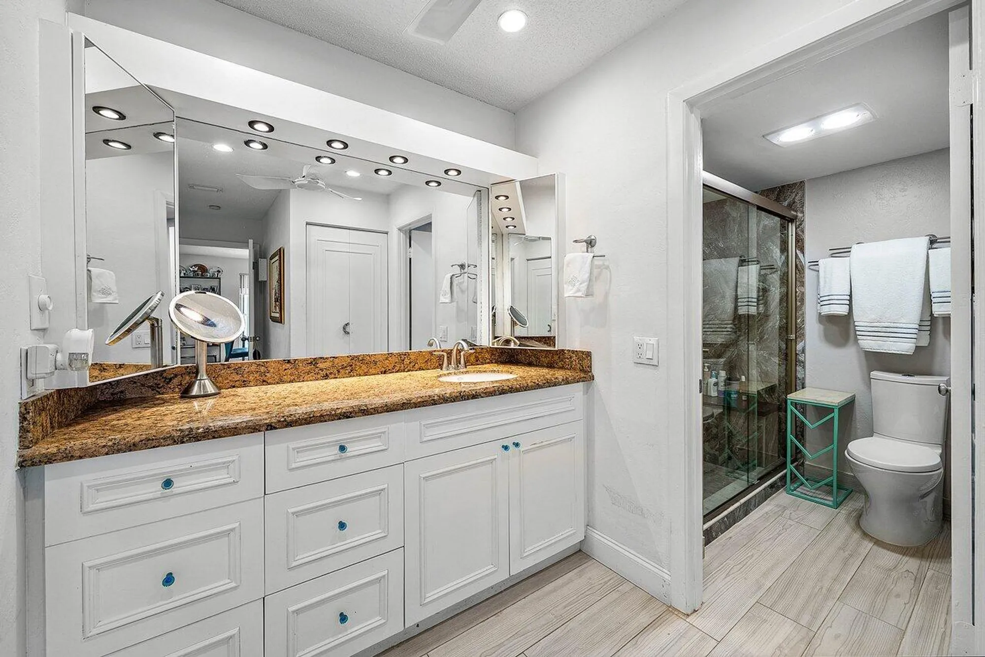 Property Slideshow image 23 of 40 | 7920 eastlake dr apt 19b, Boca Raton, FL, 33433
