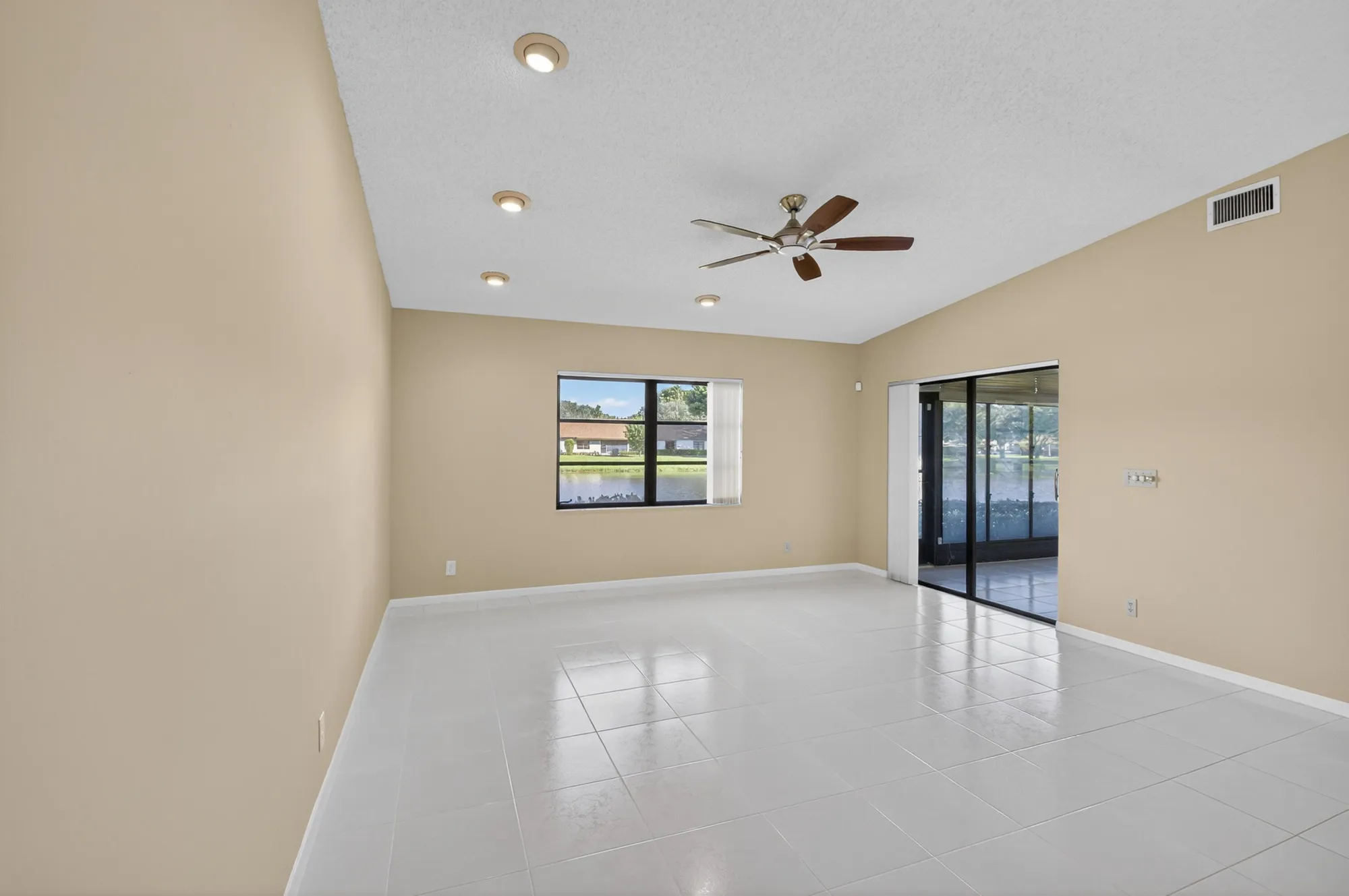 Property Slideshow image 10 of 41 | 8205 springview ter, Boca Raton, FL, 33496