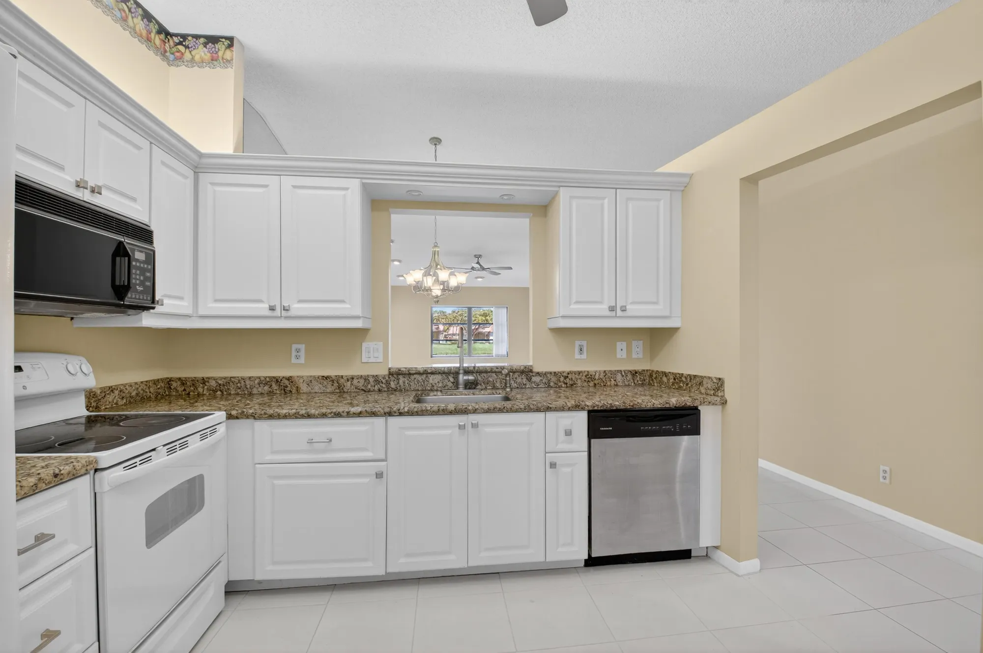 Property Slideshow image 18 of 41 | 8205 springview ter, Boca Raton, FL, 33496