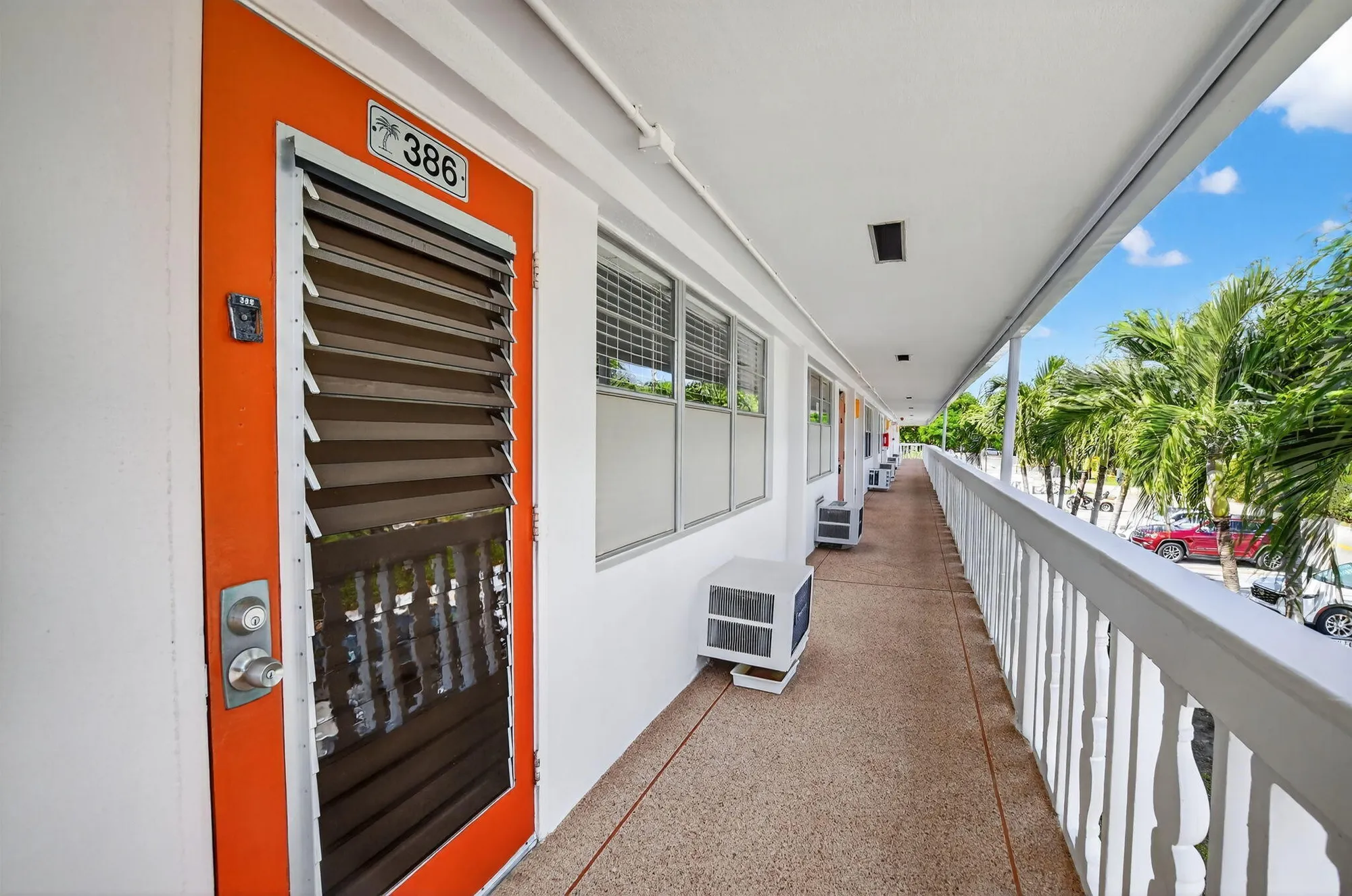 Property Slideshow image 4 of 61 | 386 tilford r, Deerfield Beach, FL, 33442