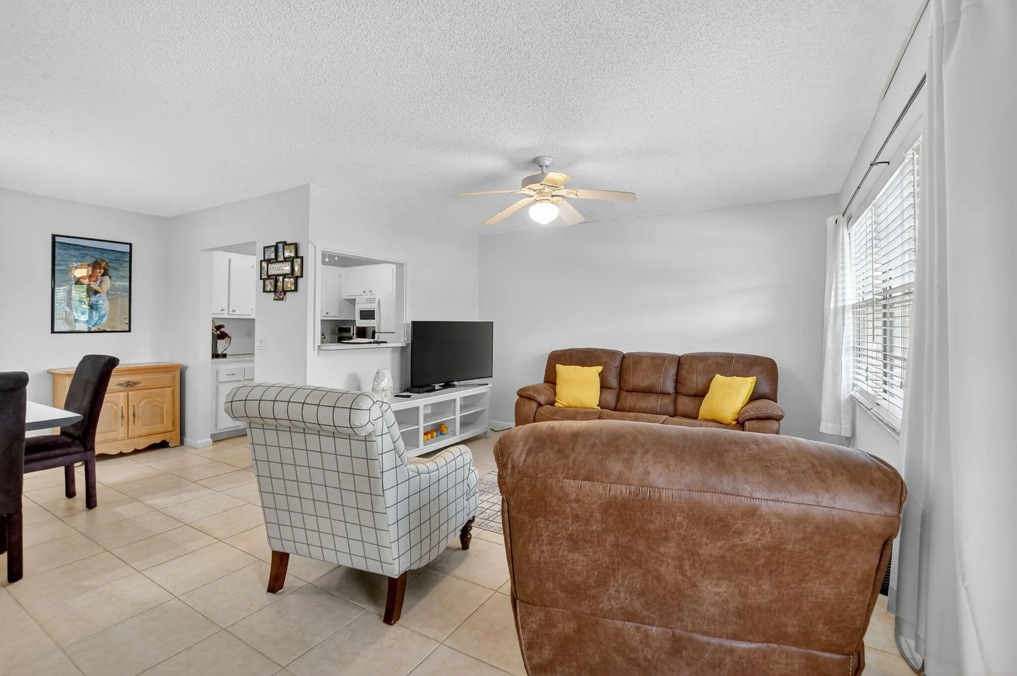 Property Slideshow image 5 of 61 | 386 tilford r, Deerfield Beach, FL, 33442