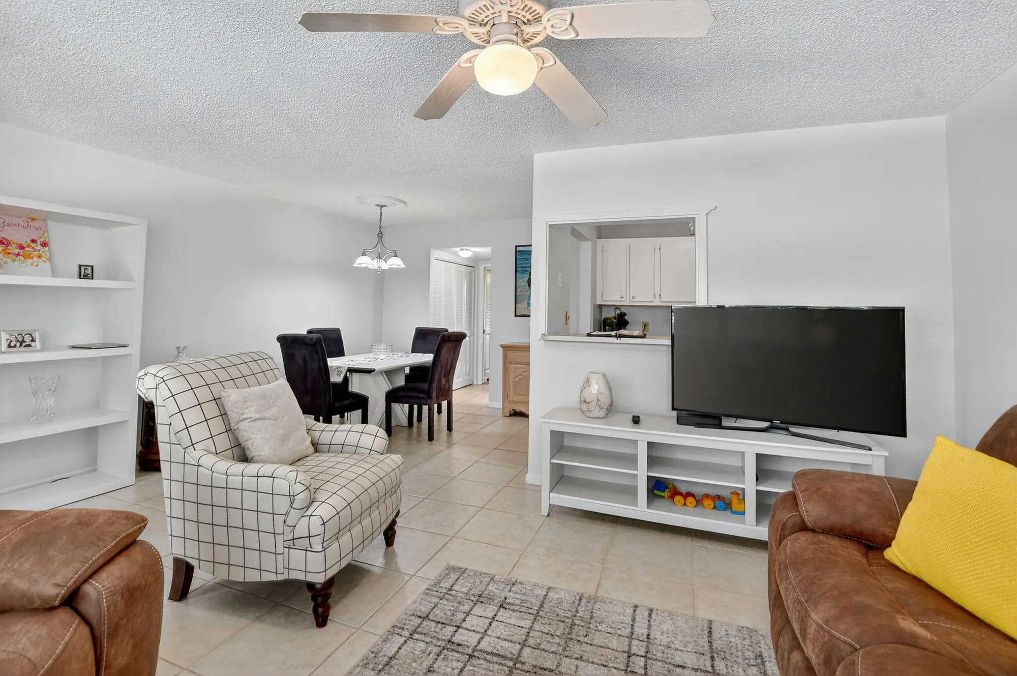 Property Slideshow image 10 of 61 | 386 tilford r, Deerfield Beach, FL, 33442