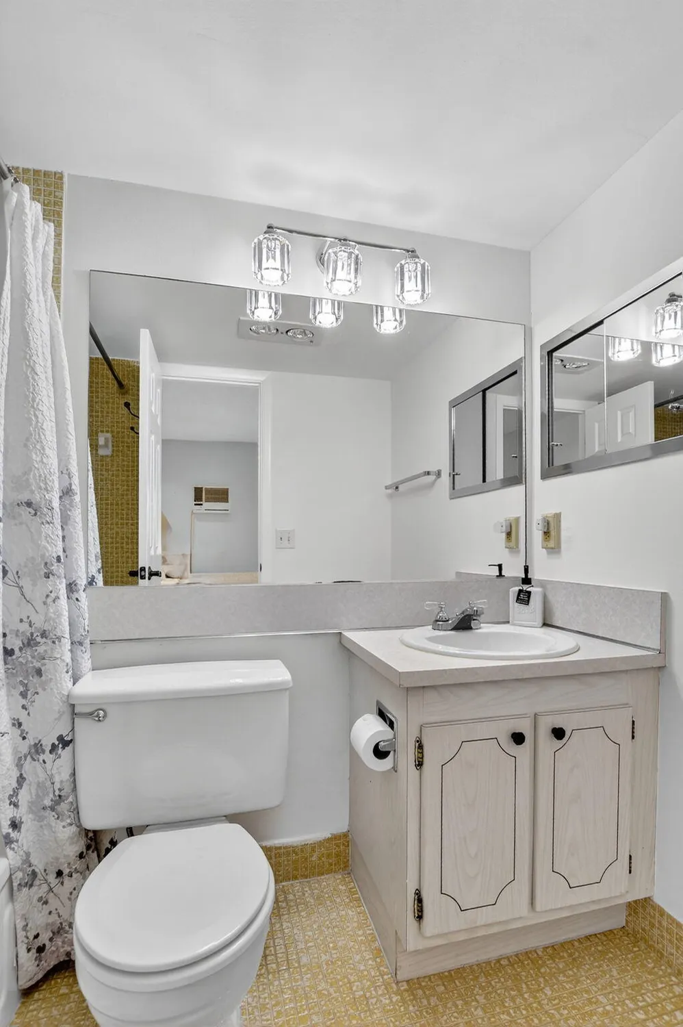 Property Slideshow image 16 of 61 | 386 tilford r, Deerfield Beach, FL, 33442