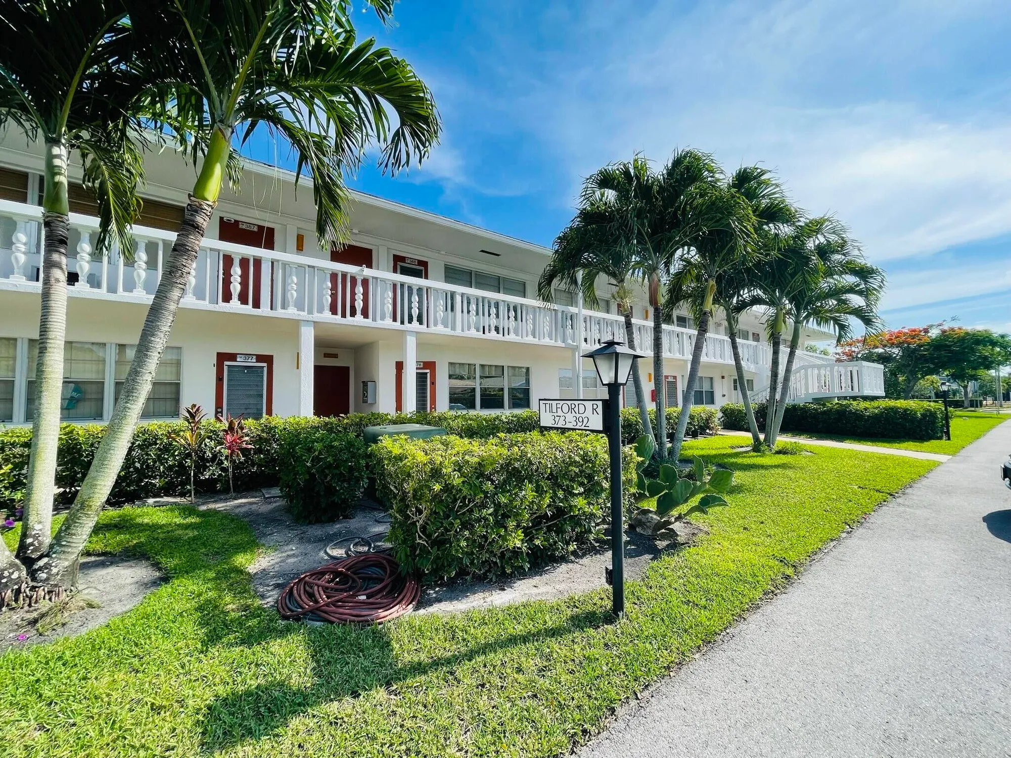 Property Slideshow image 3 of 61 | 386 tilford r, Deerfield Beach, FL, 33442