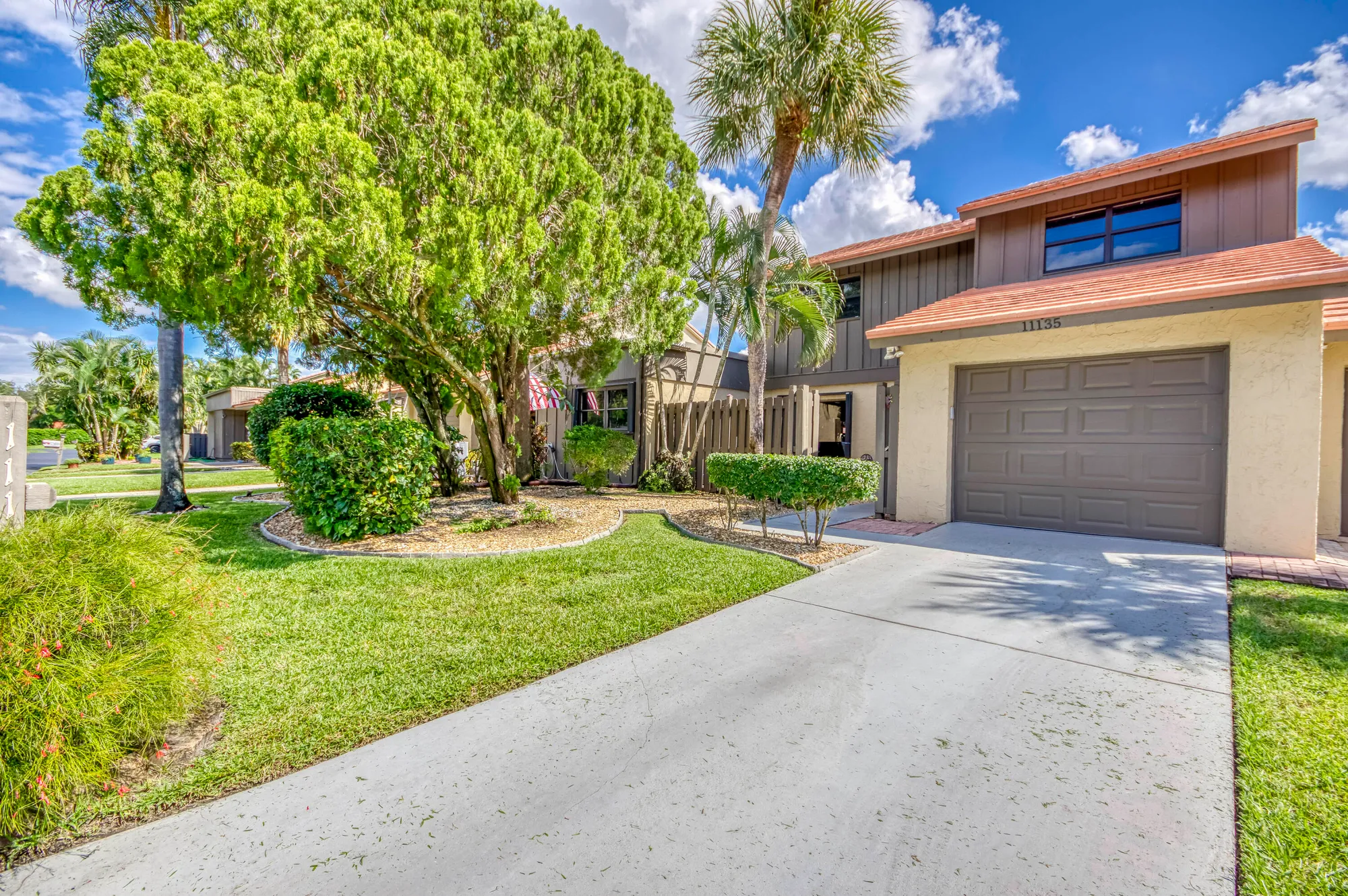 Property Slideshow image 35 of 42 | 11135 oakdale rd, Boynton Beach, FL, 33437