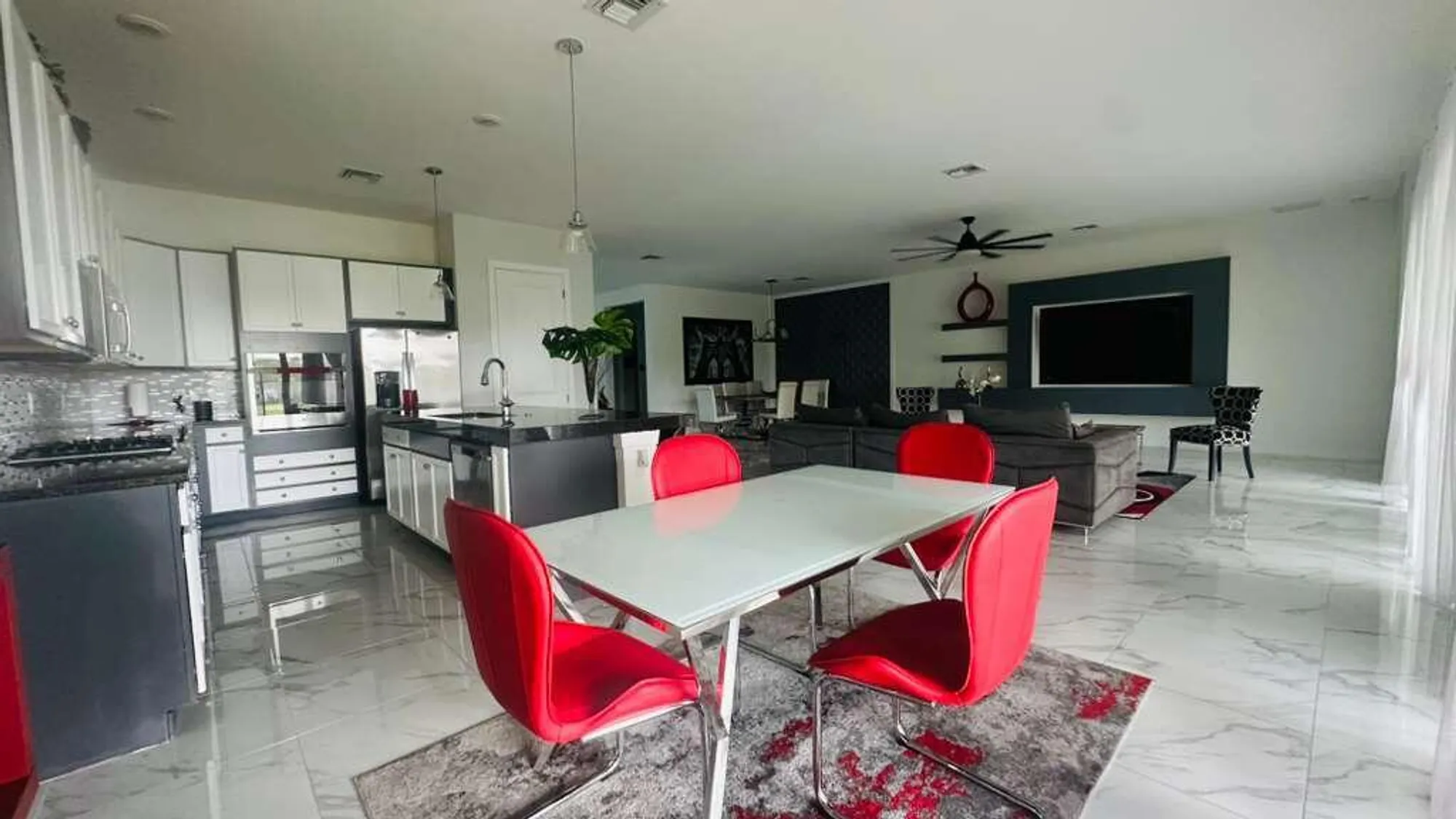 Property Slideshow image 16 of 57 | 15750 longboat key dr, Westlake, FL, 33470