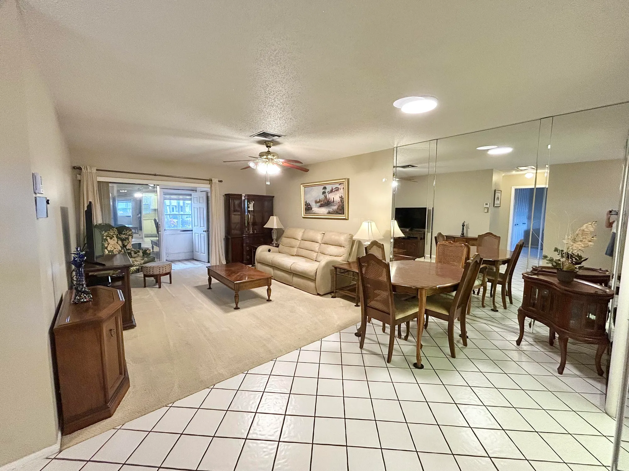 Property Slideshow image 5 of 37 | 2787 dudley dr g, West Palm Beach, FL, 33415