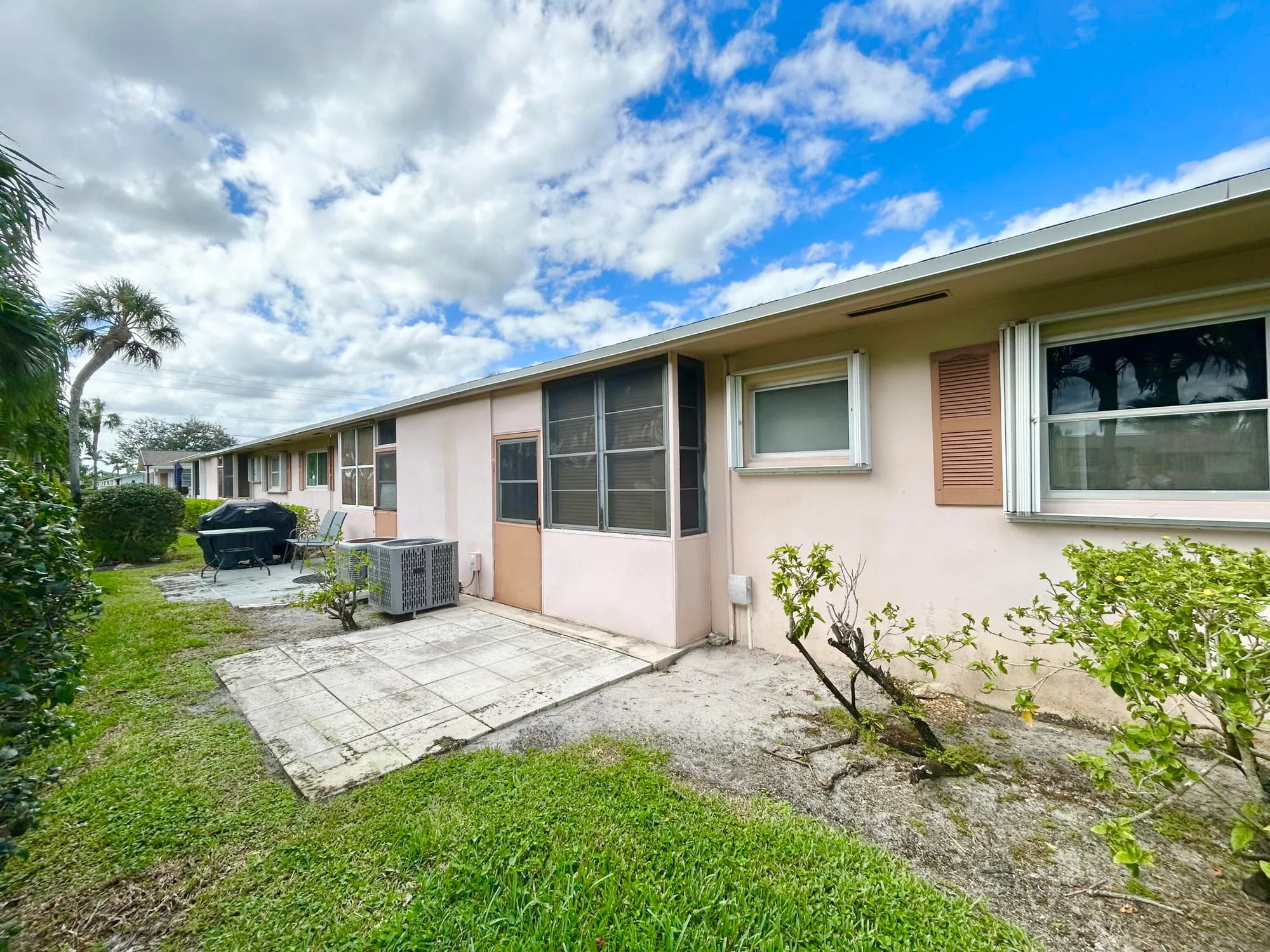 Property Slideshow image 22 of 37 | 2787 dudley dr g, West Palm Beach, FL, 33415