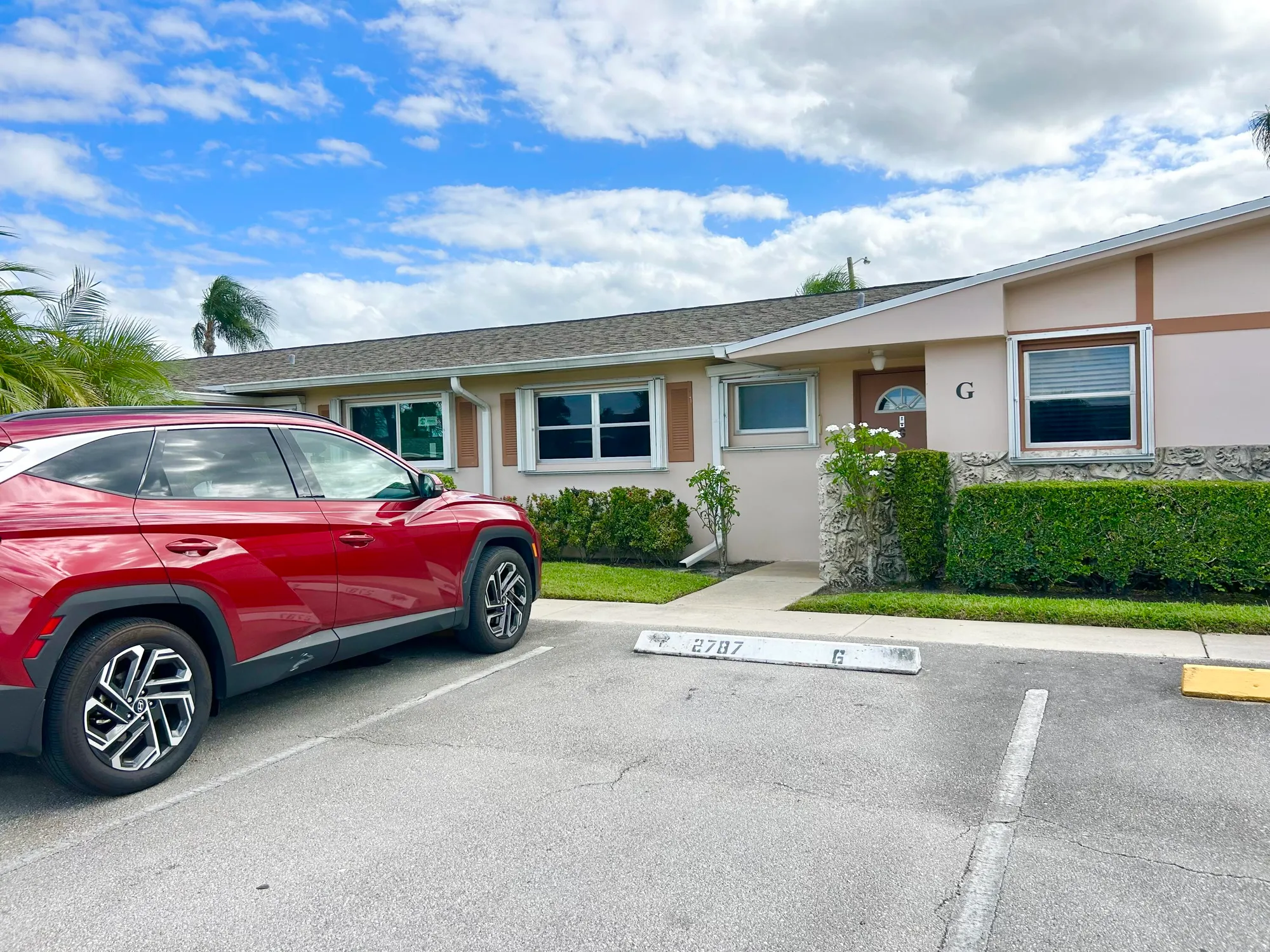 Property Slideshow image 1 of 37 | 2787 dudley dr g, West Palm Beach, FL, 33415