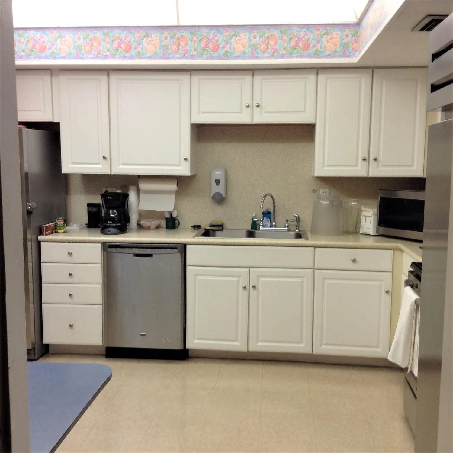 Property Slideshow image 31 of 37 | 2787 dudley dr g, West Palm Beach, FL, 33415