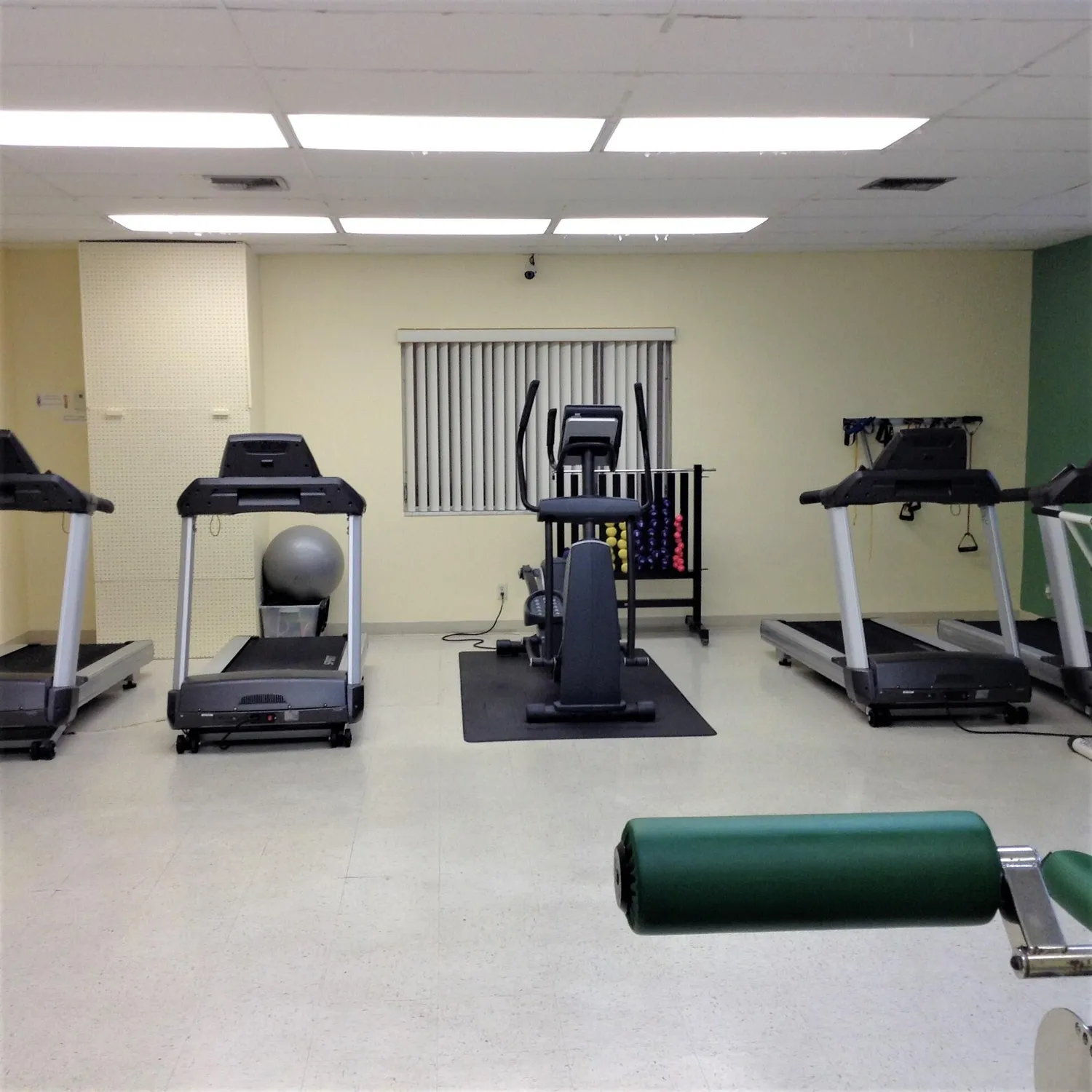 Property Slideshow image 34 of 37 | 2787 dudley dr g, West Palm Beach, FL, 33415